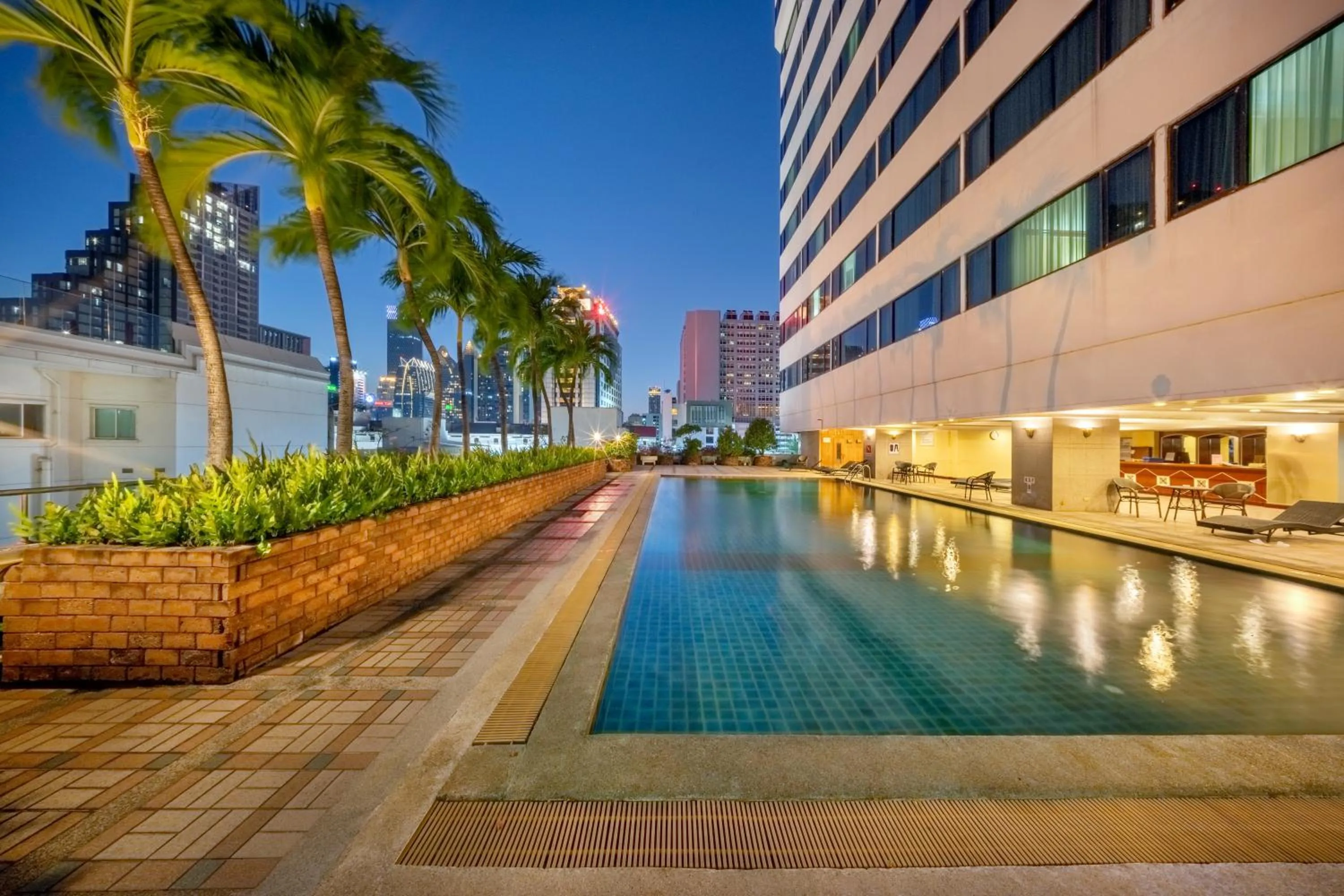 Swimming pool in Royal Benja Hotel - Big Room Family-Friendly