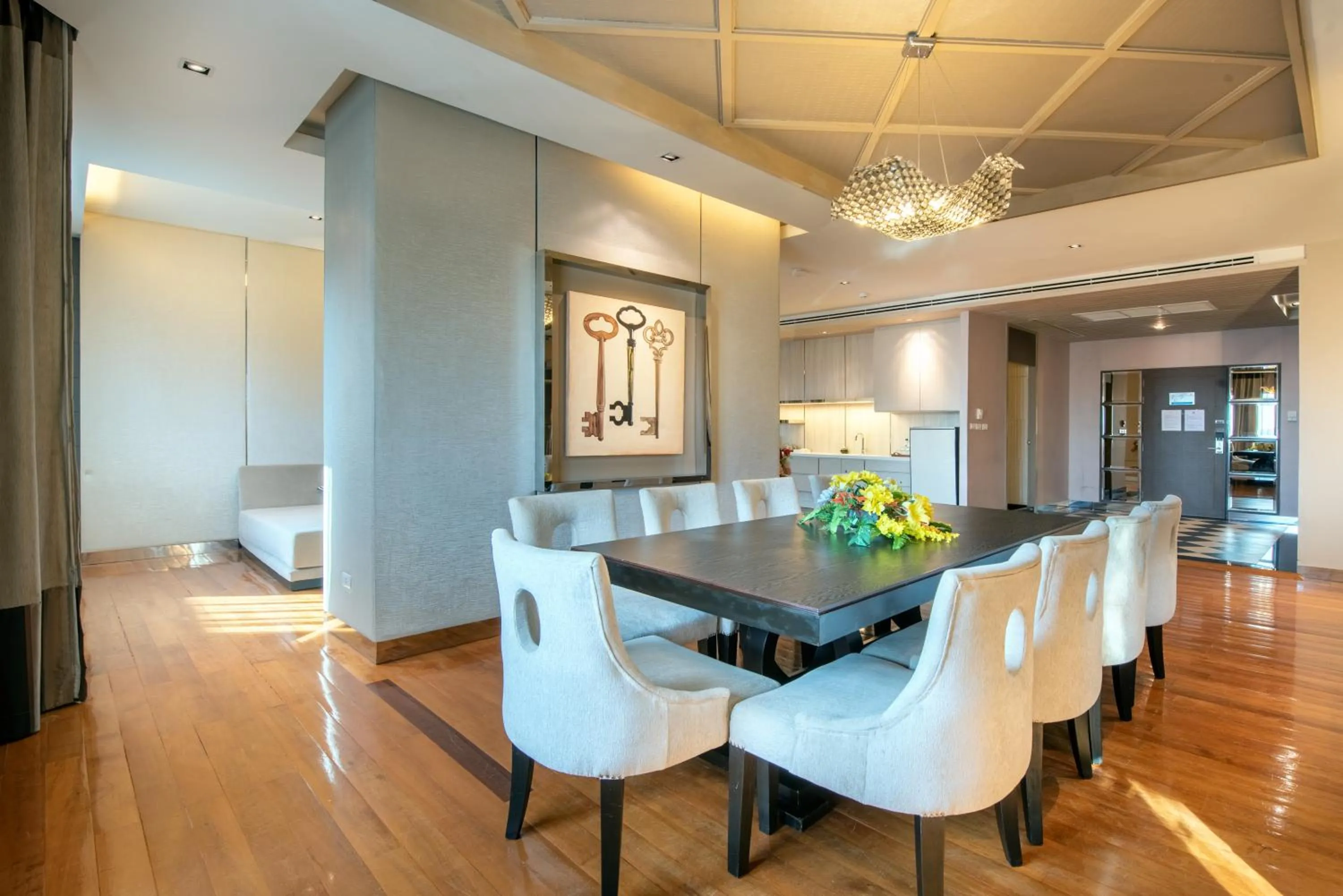 Seating area in Royal Benja Hotel - Big Room Family-Friendly