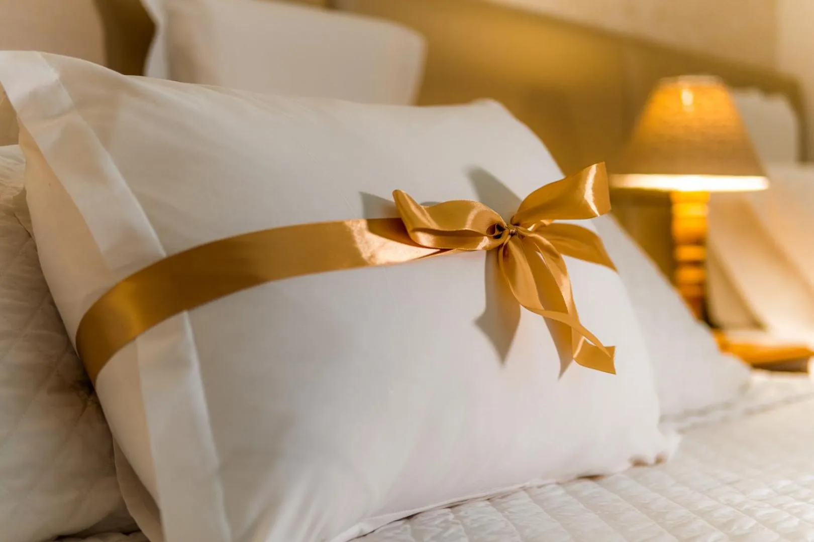 Bedroom, Bed in Micheline Hotel Tricot - ao lado da Rua Coberta