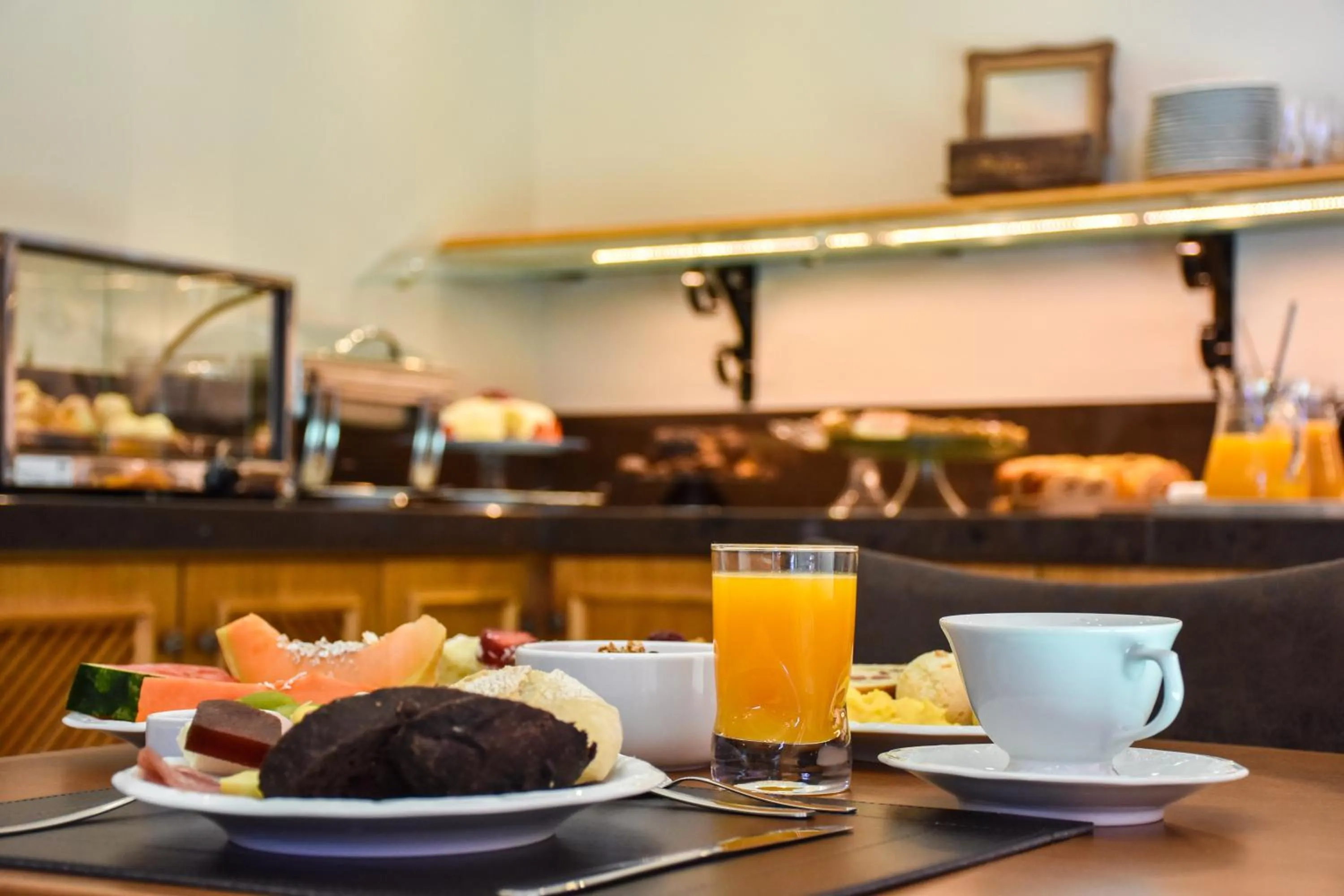 Food in Micheline Hotel Tricot - ao lado da Rua Coberta