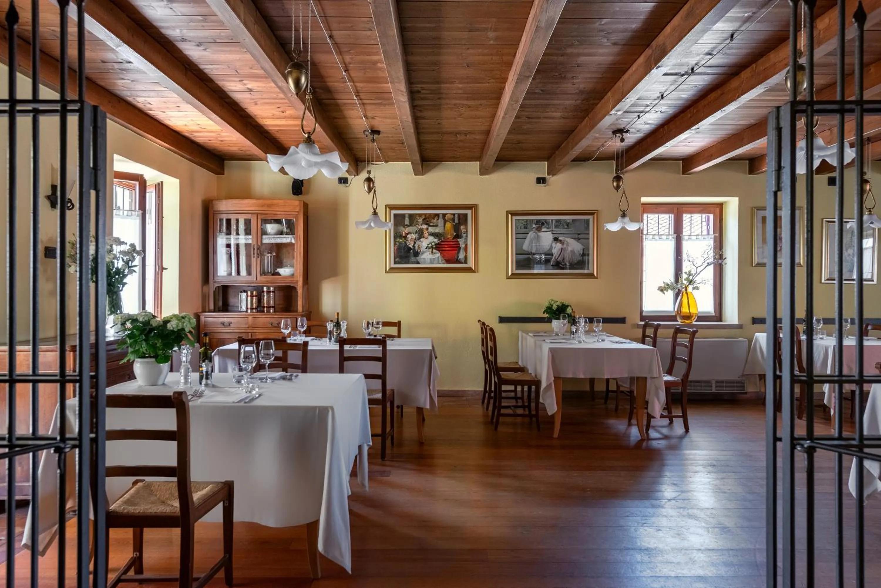 Restaurant/places to eat in Sporting Hotel San Felice