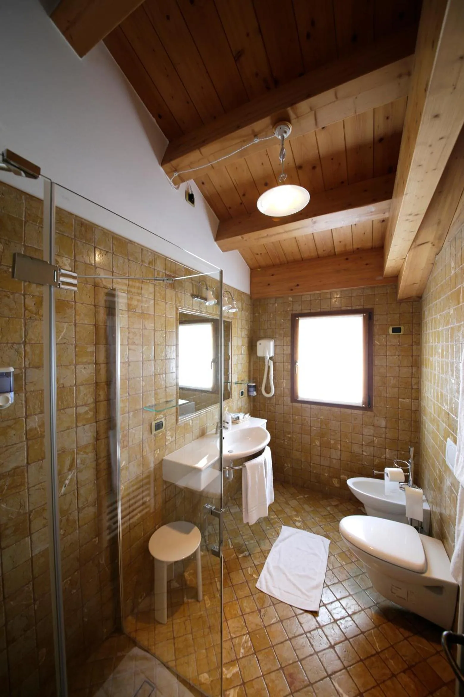 Toilet in Sporting Hotel San Felice