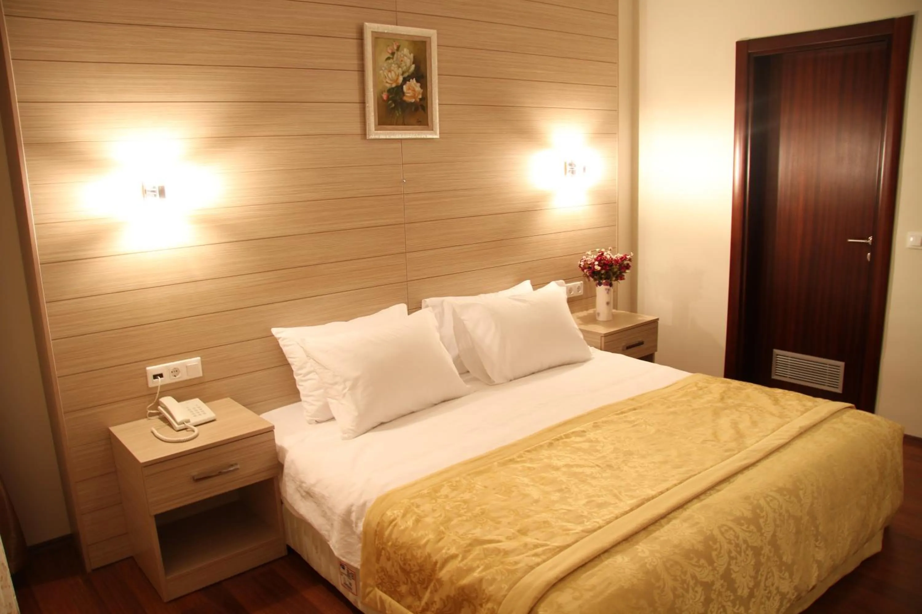 Bedroom, Bed in Solis Hotel