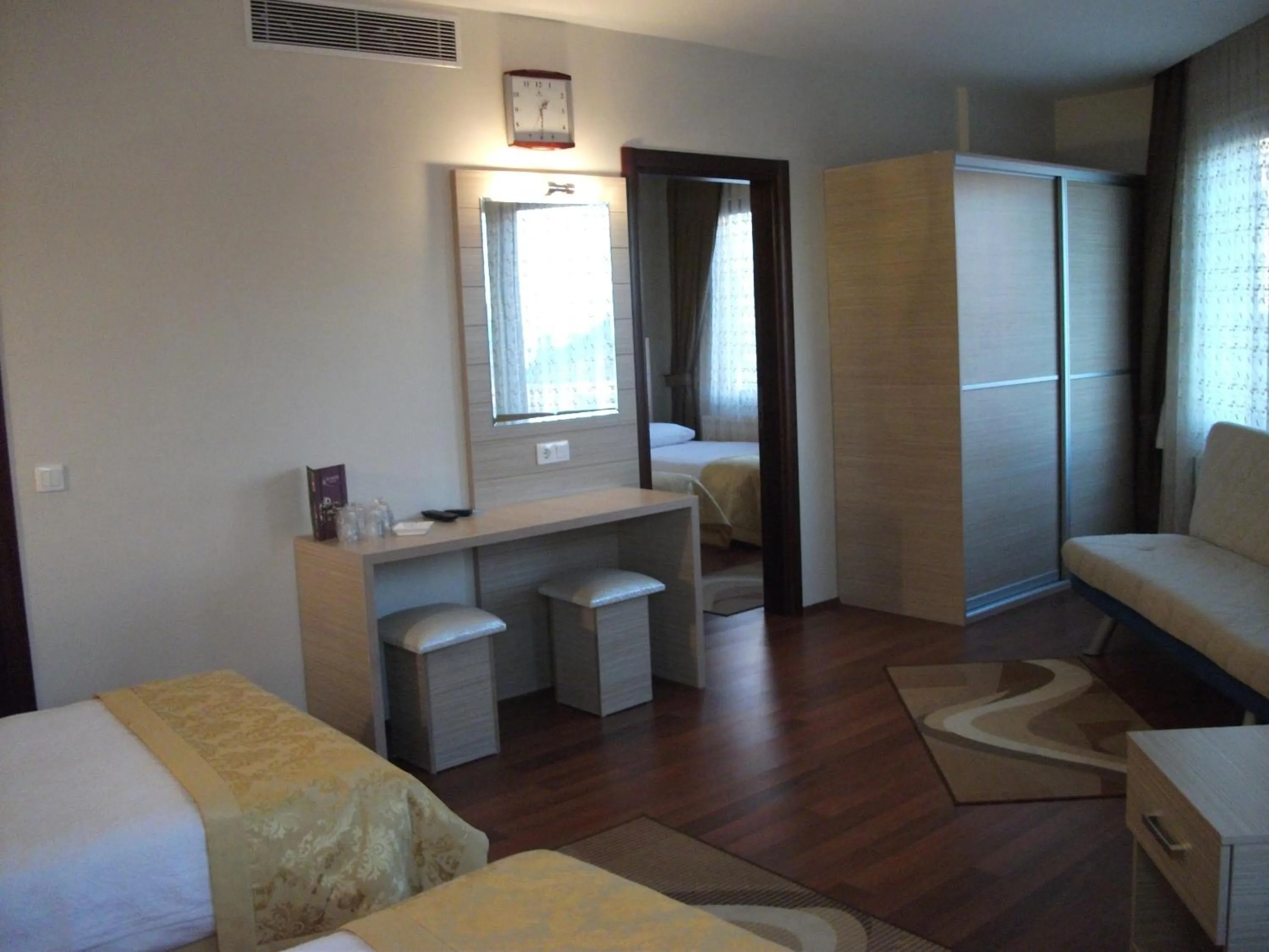 Bedroom, Bed in Solis Hotel