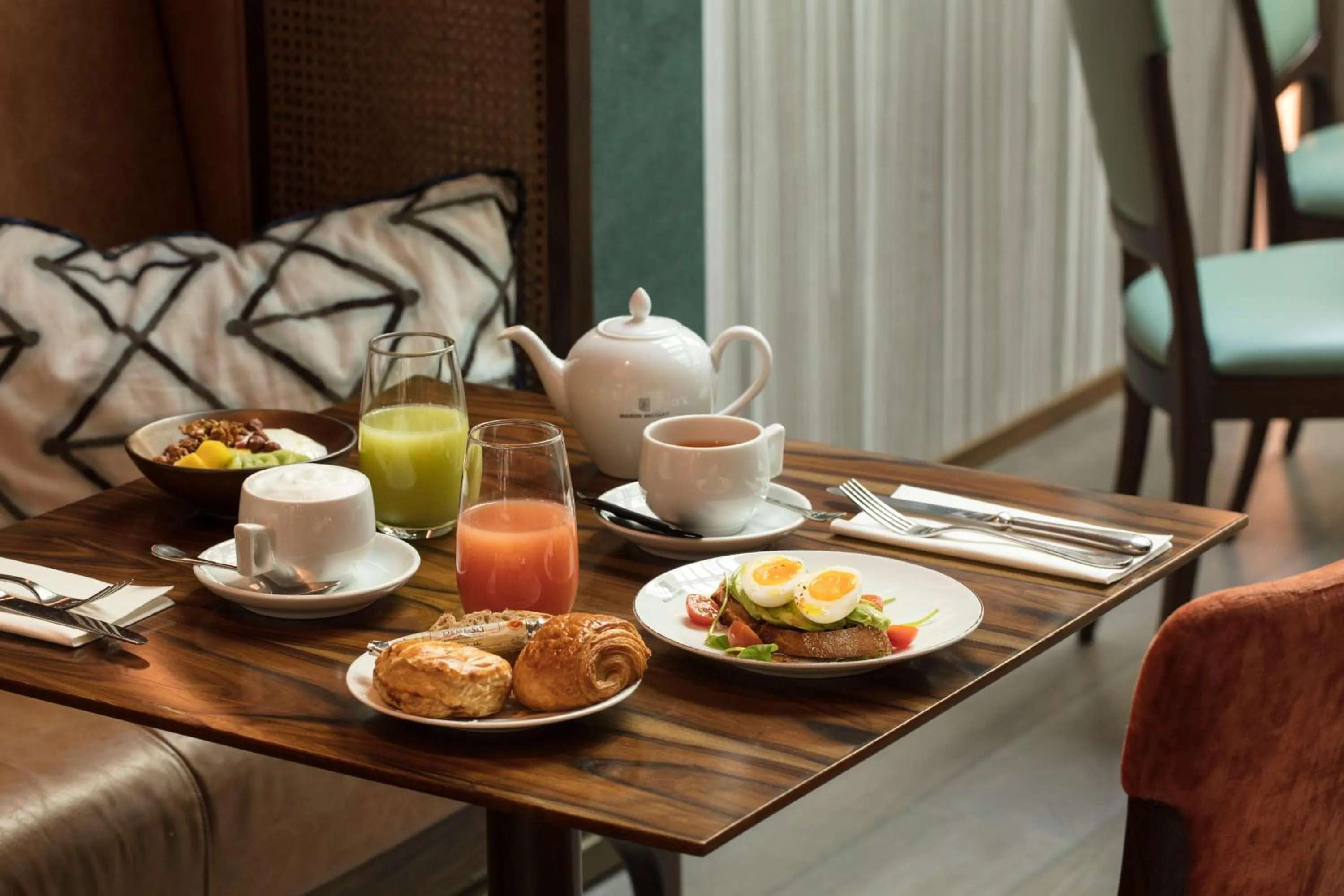 Buffet breakfast in Maison Bréguet