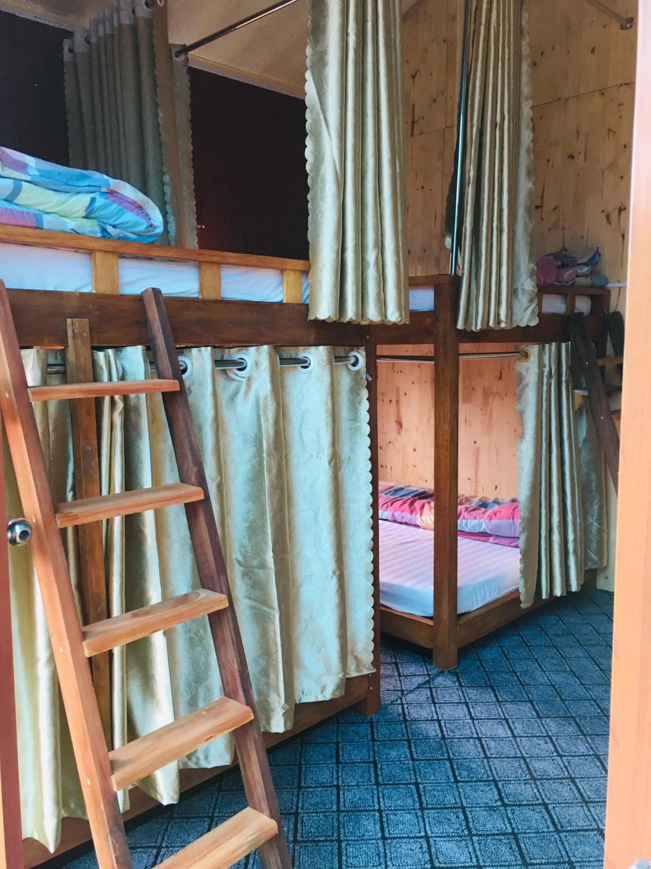 bunk bed, Bed in Green Hill Hostel & Tour