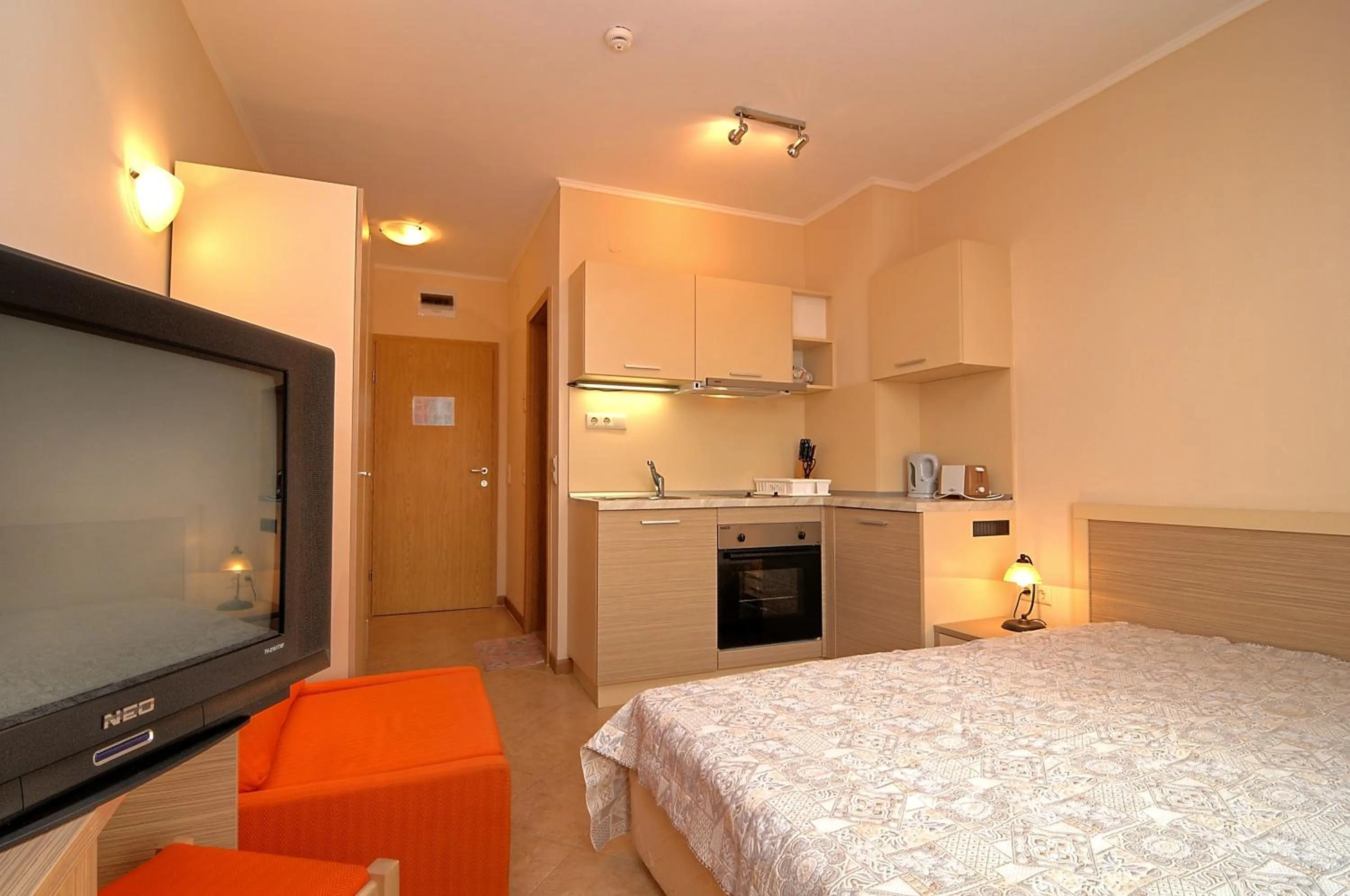 Photo of the whole room, Bed in Royal Sun Apartments