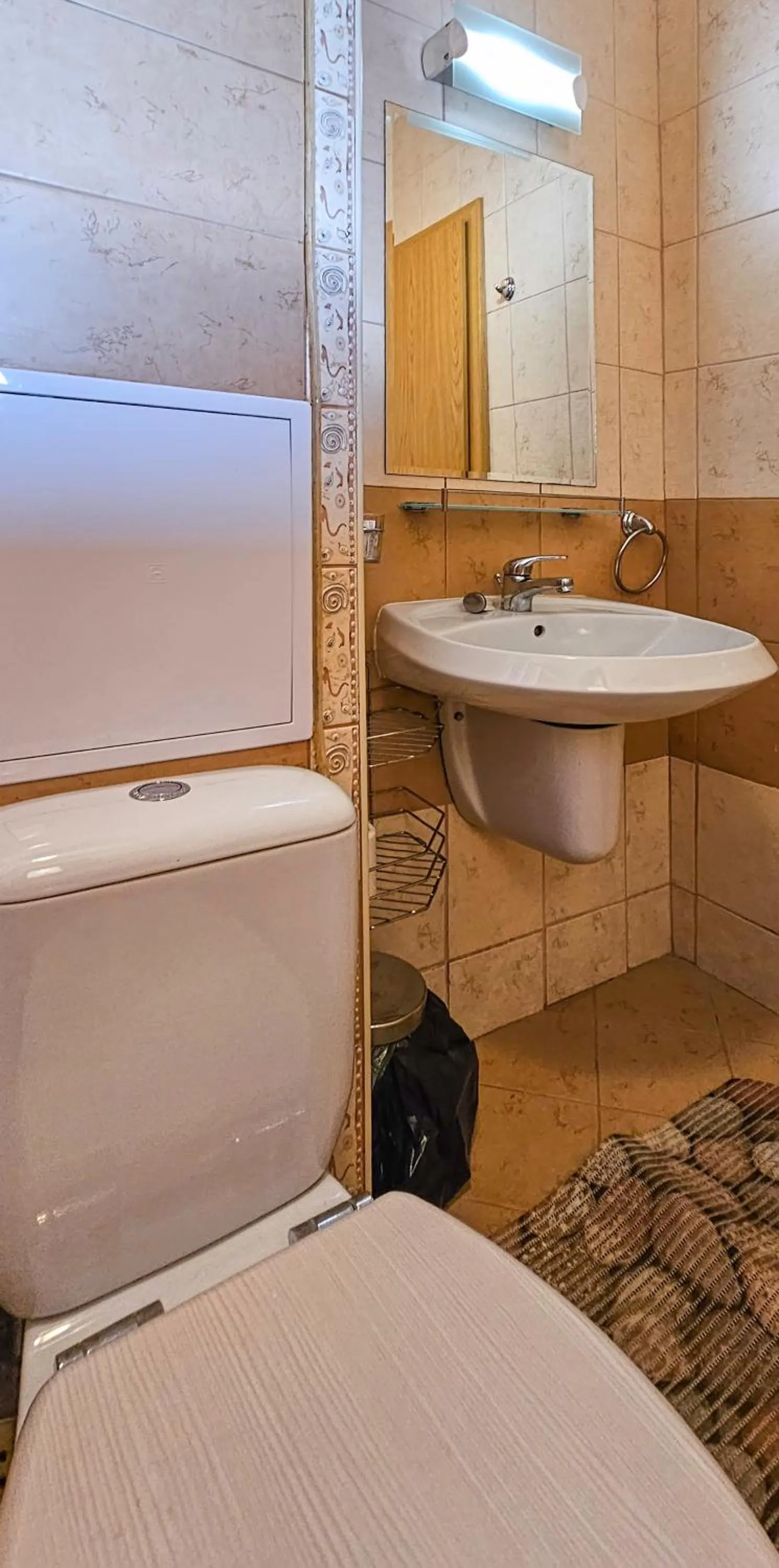 Toilet in Royal Sun Apartments