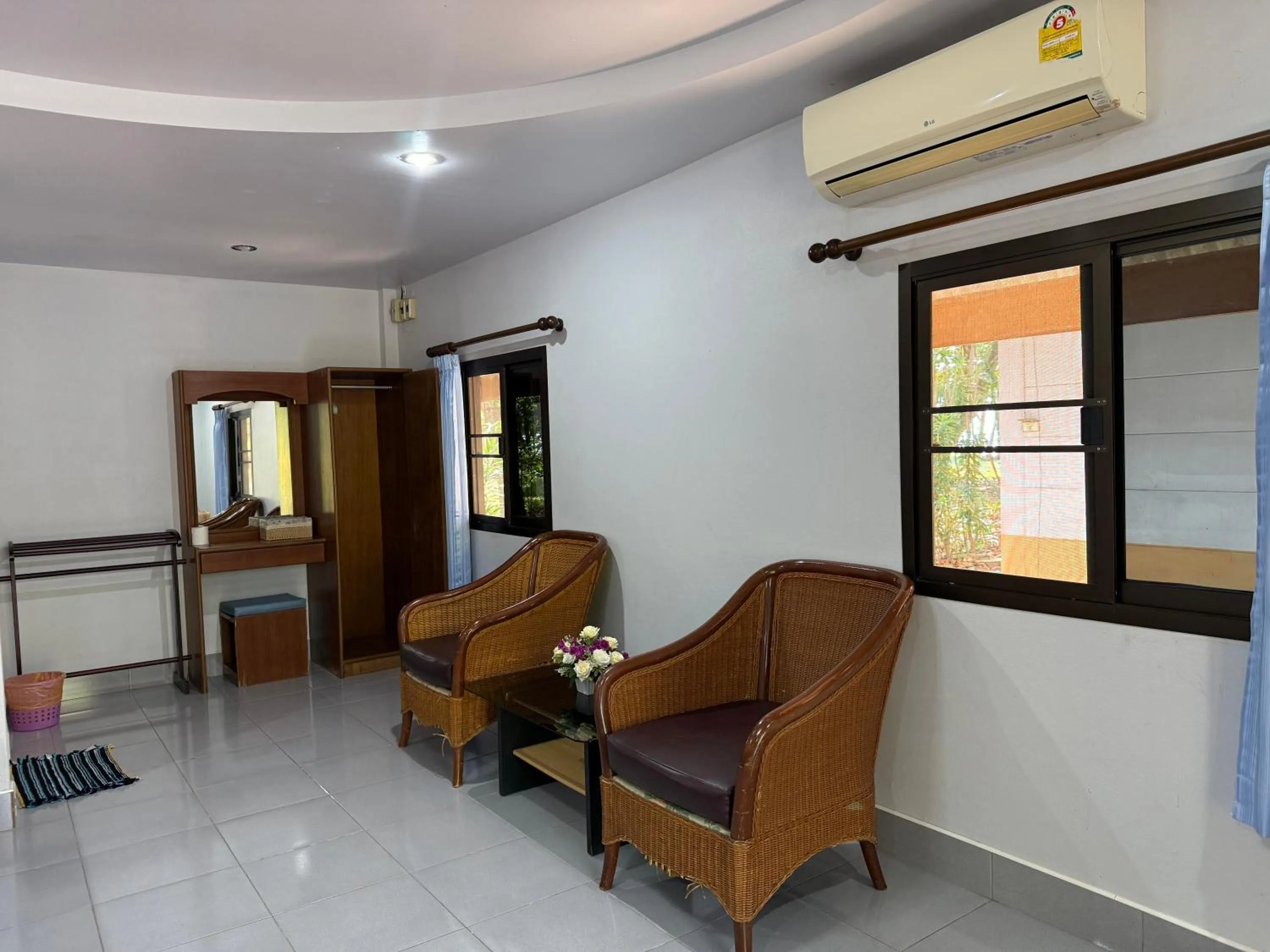 Seating area in Season Bungalow