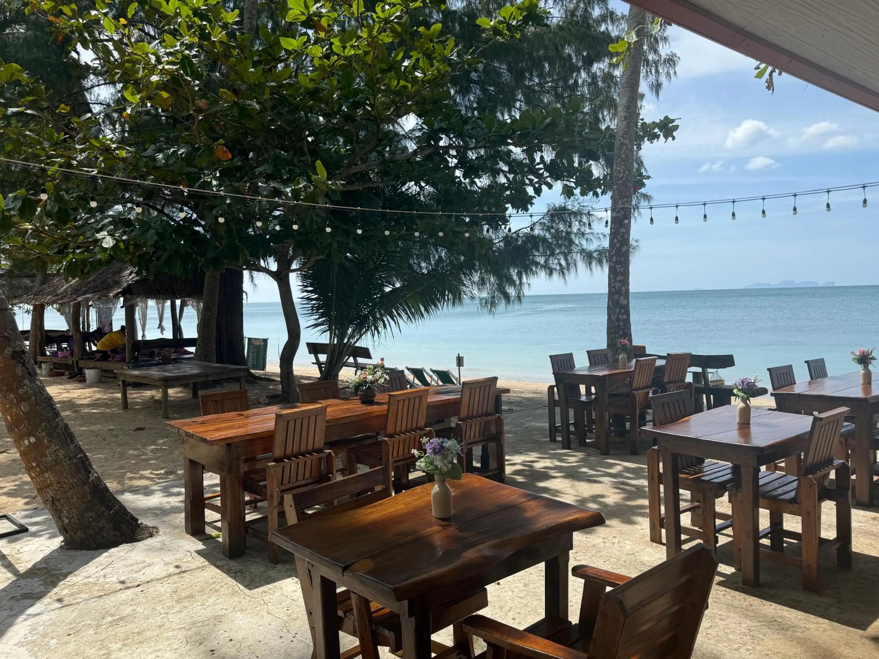 Dining area in Season Bungalow