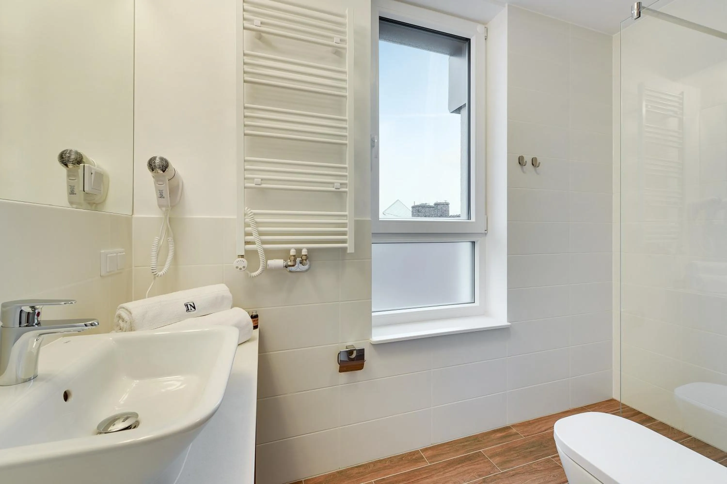 Toilet in Chrobry Apartamenty Gdańsk Grodzka 10