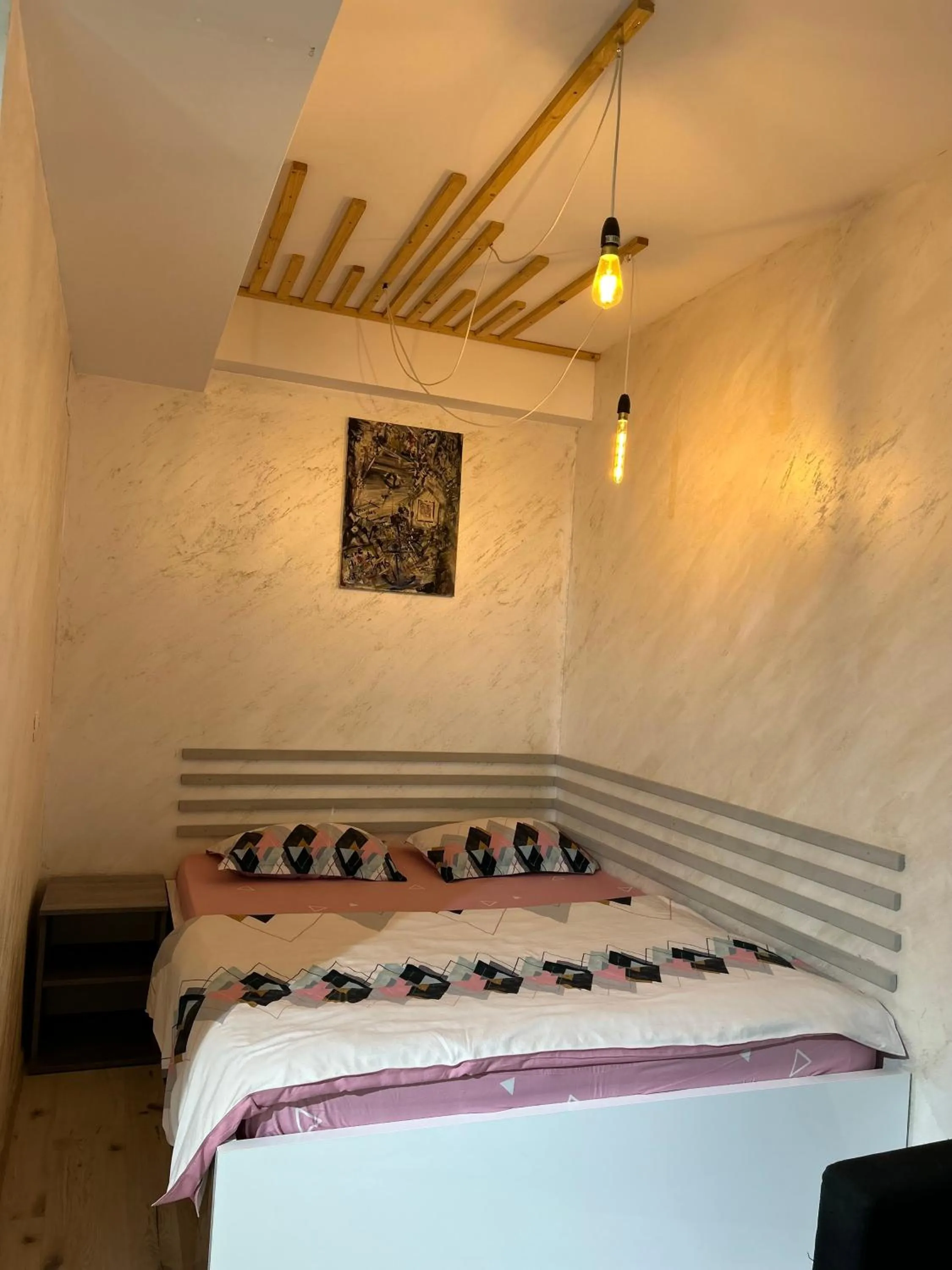 Bed in Teodoroiu nr. 5