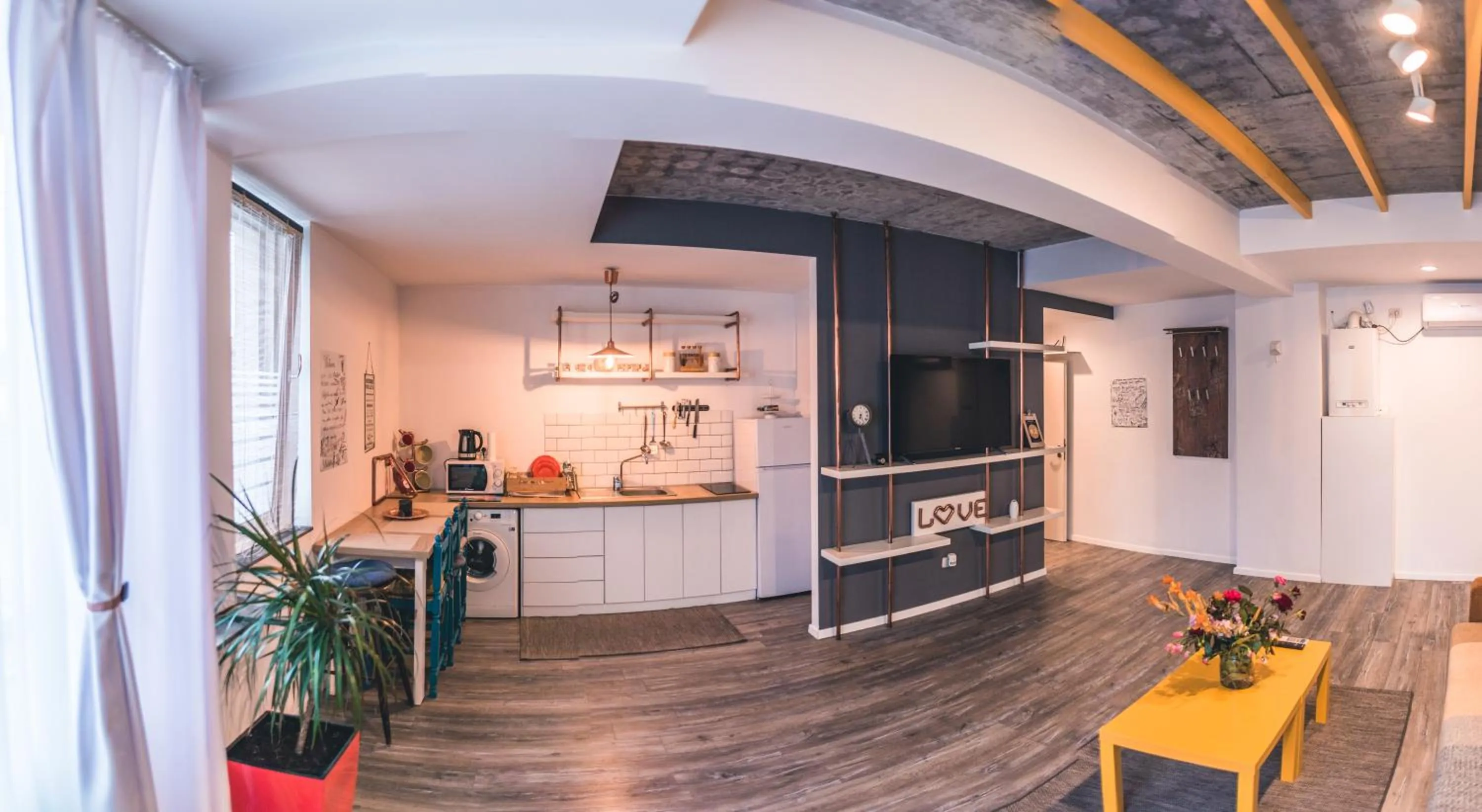 TV and multimedia in Teodoroiu nr. 5