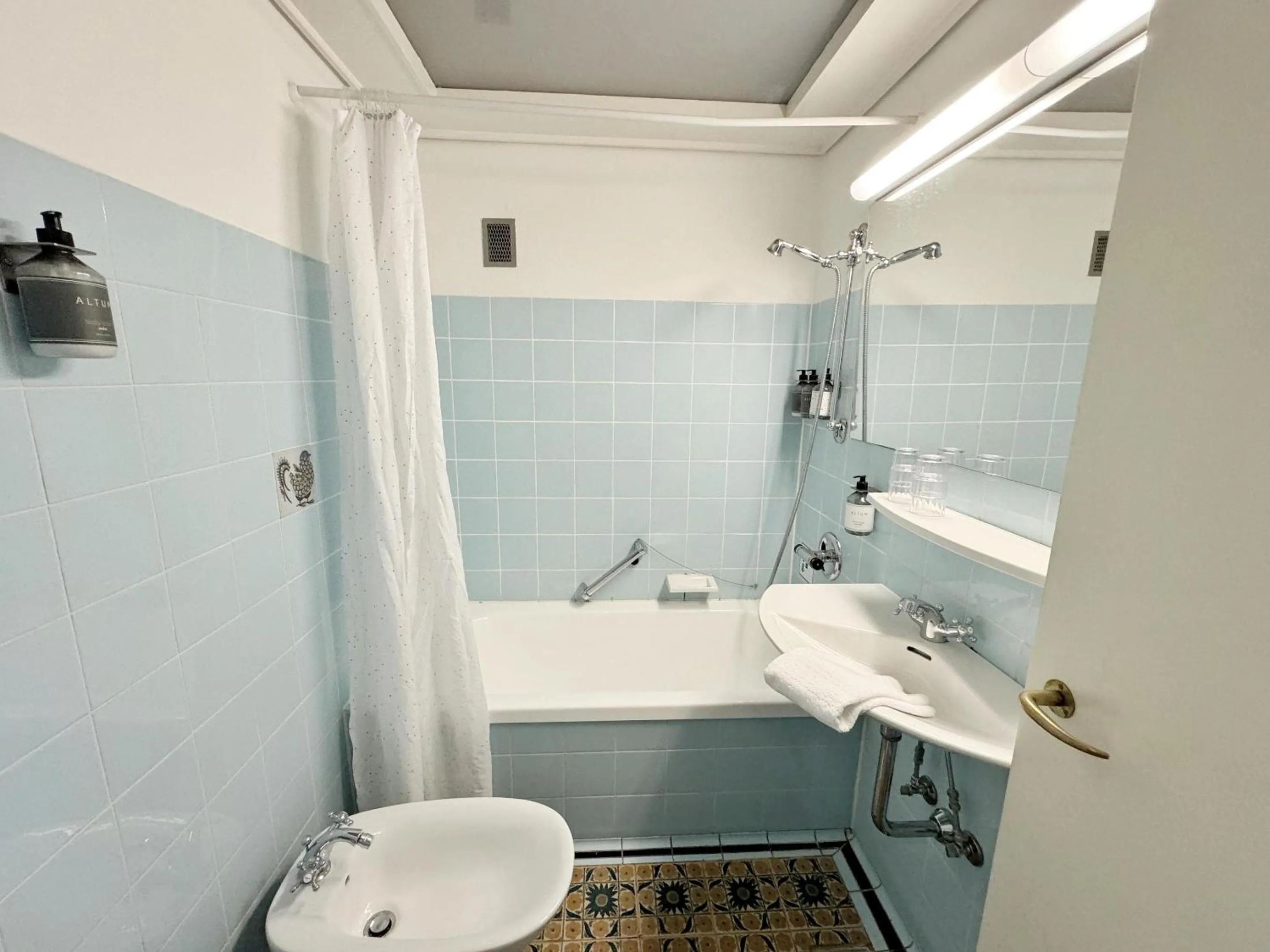 Toilet in Hotel Dagmar