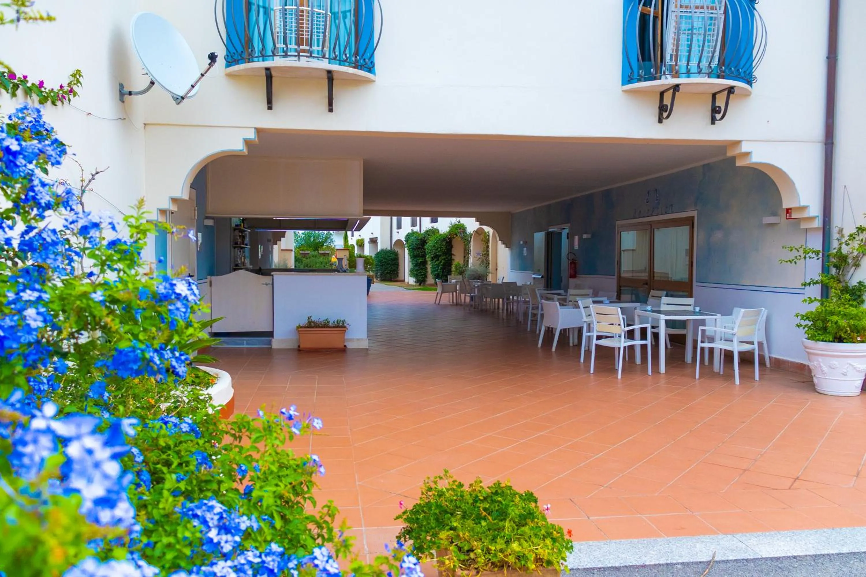 Lounge or bar in Cala Della Torre Resort