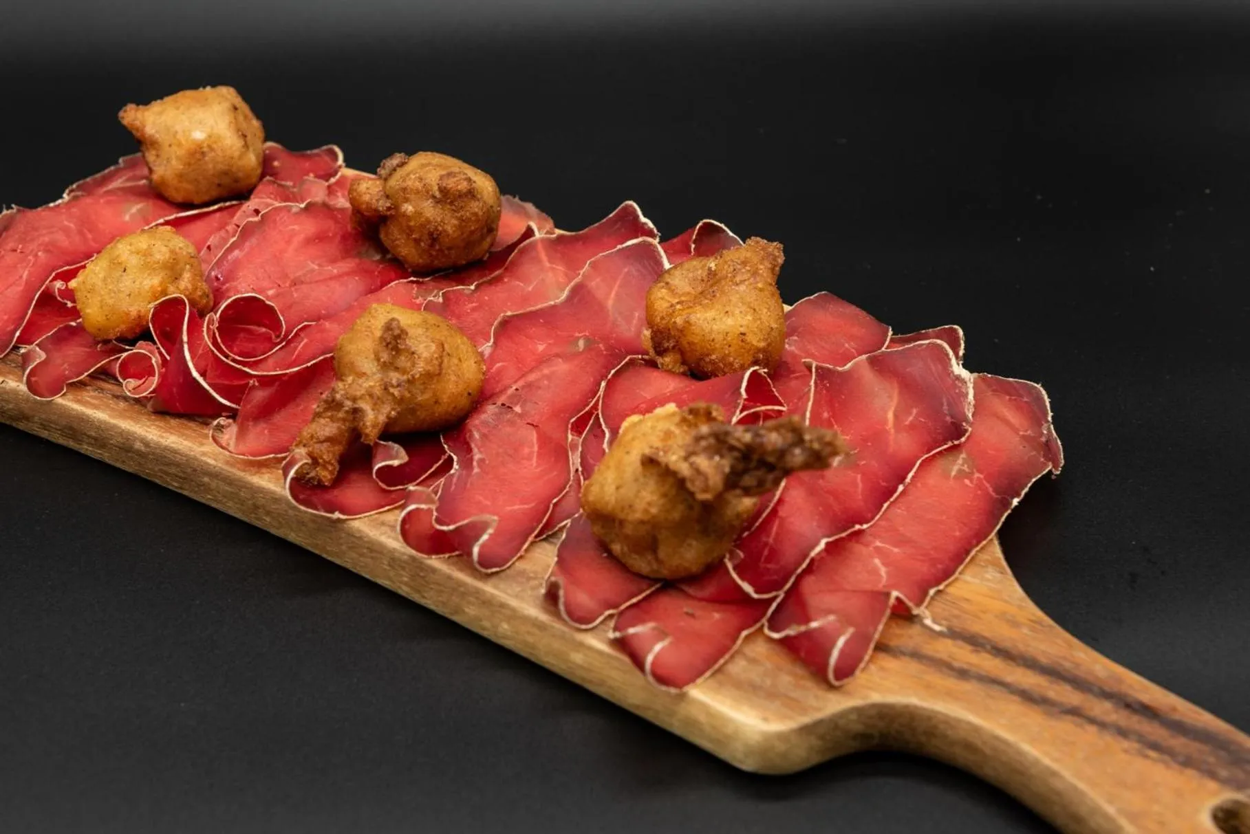 Restaurant/places to eat in Hotel Lumin