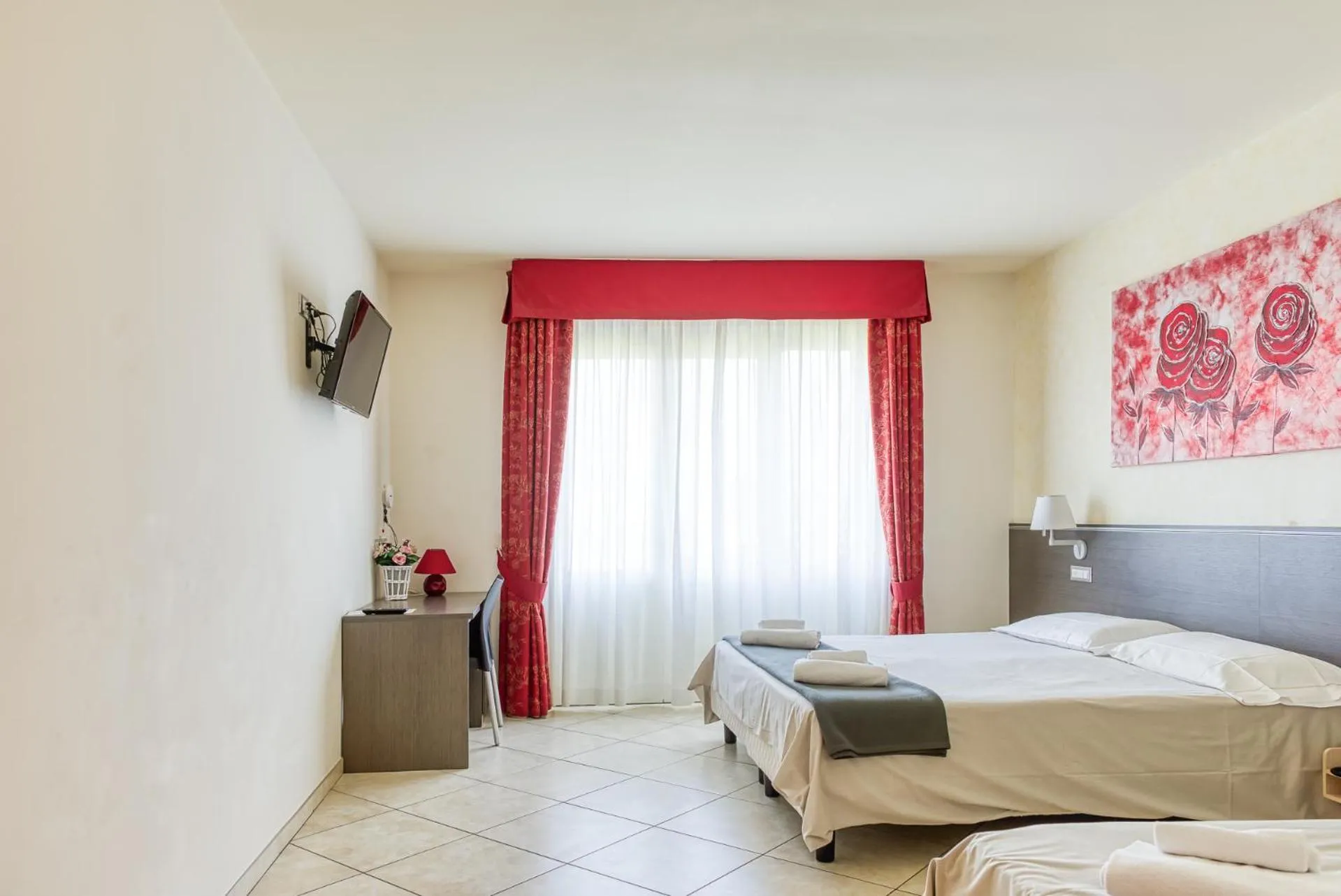 View (from property/room), Bed in Hotel Lumin