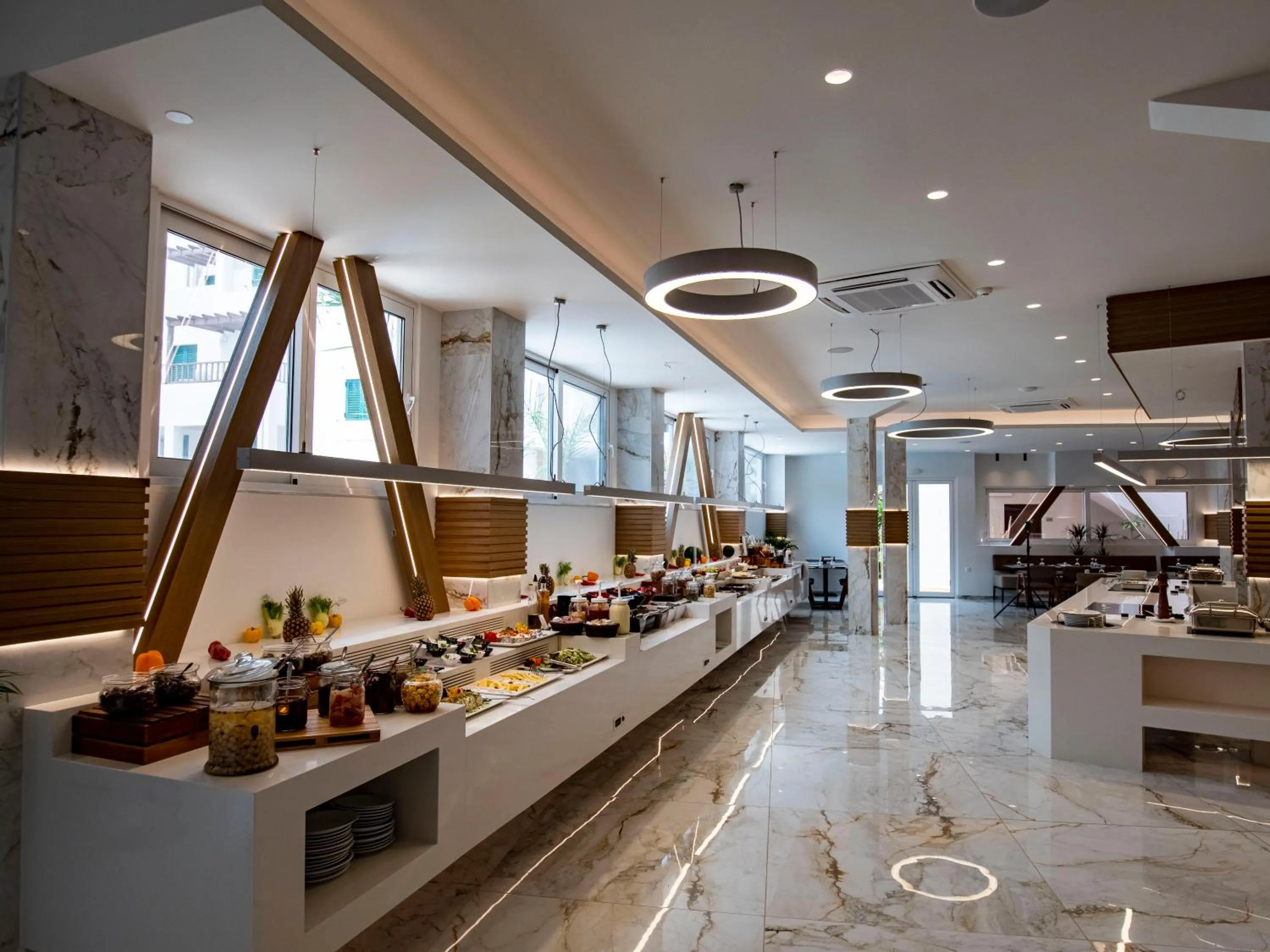 Food and drinks in Porto Greco Village Beach Hotel