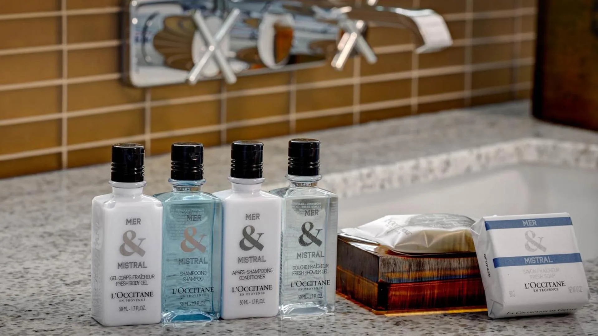 Bathroom in Hotel X Toronto, a Destination by Hyatt Hotel