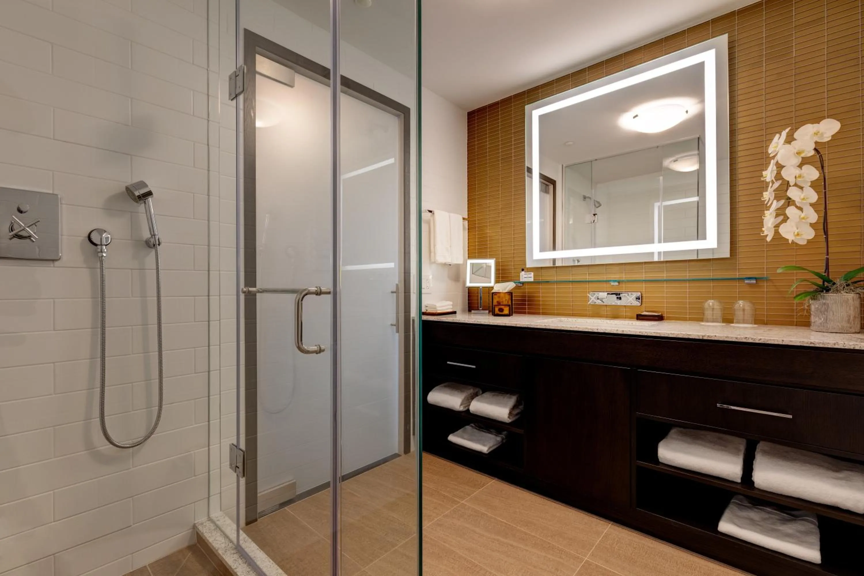 Shower in Hotel X Toronto, a Destination by Hyatt Hotel