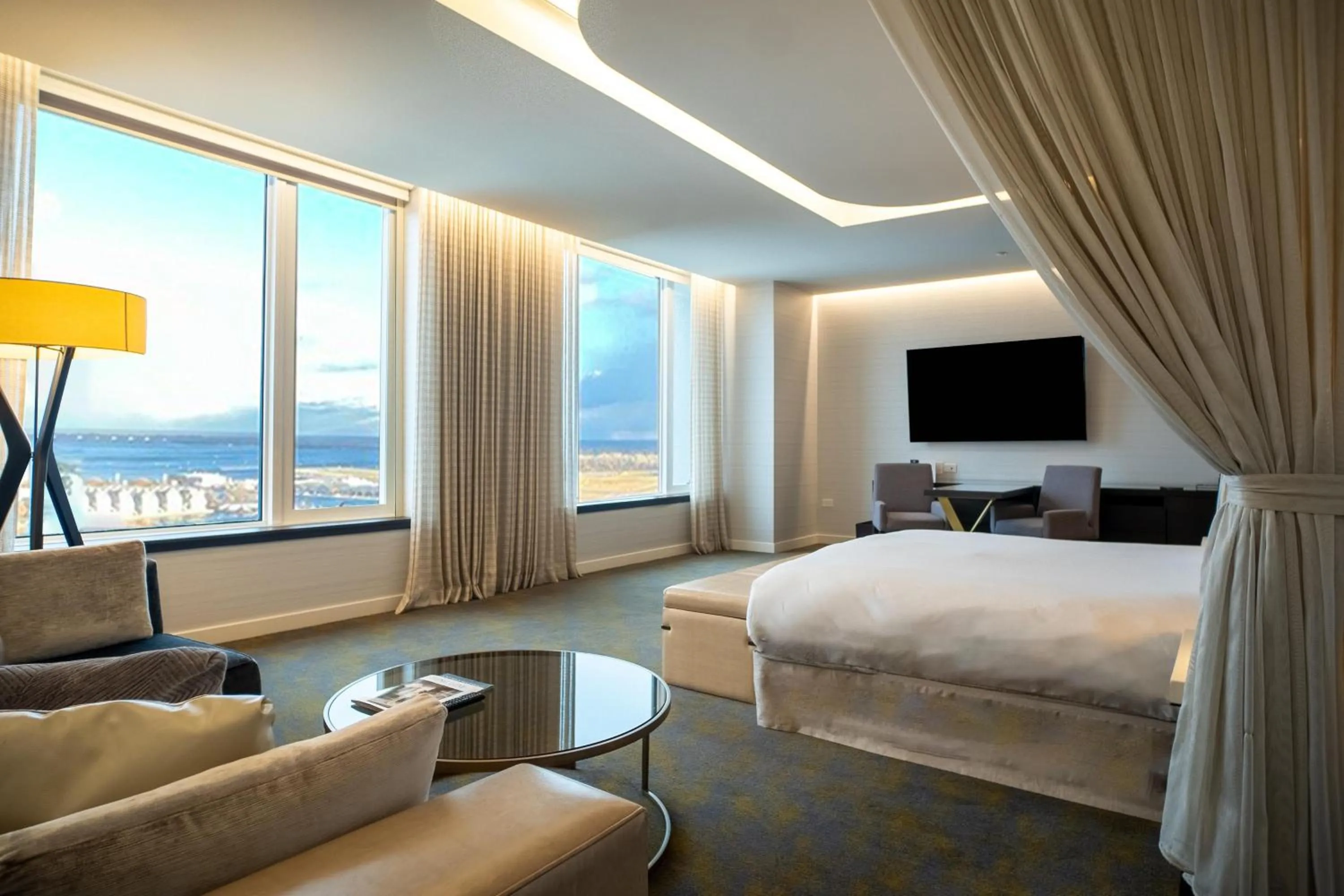 Photo of the whole room, Bed in Hotel X Toronto, a Destination by Hyatt Hotel