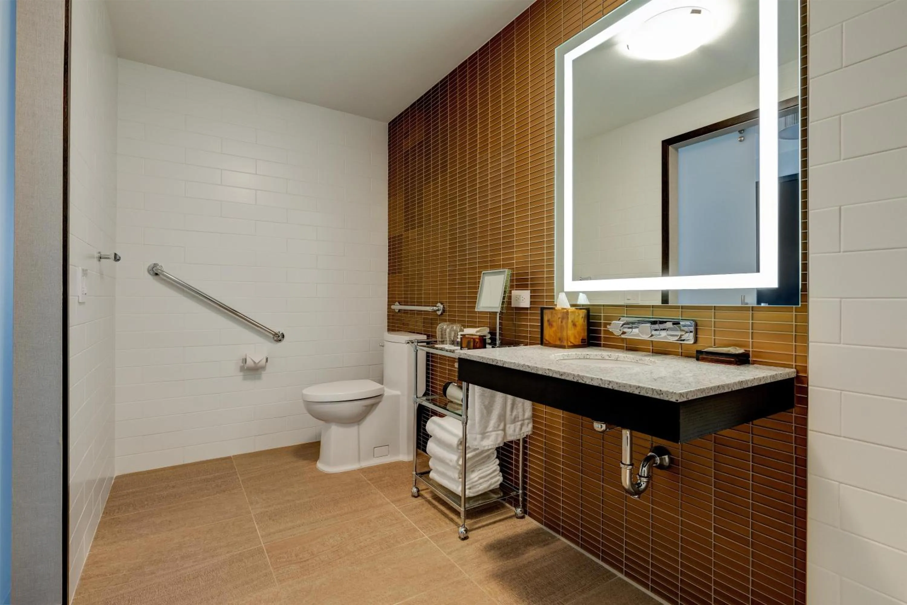 Bathroom in Hotel X Toronto, a Destination by Hyatt Hotel