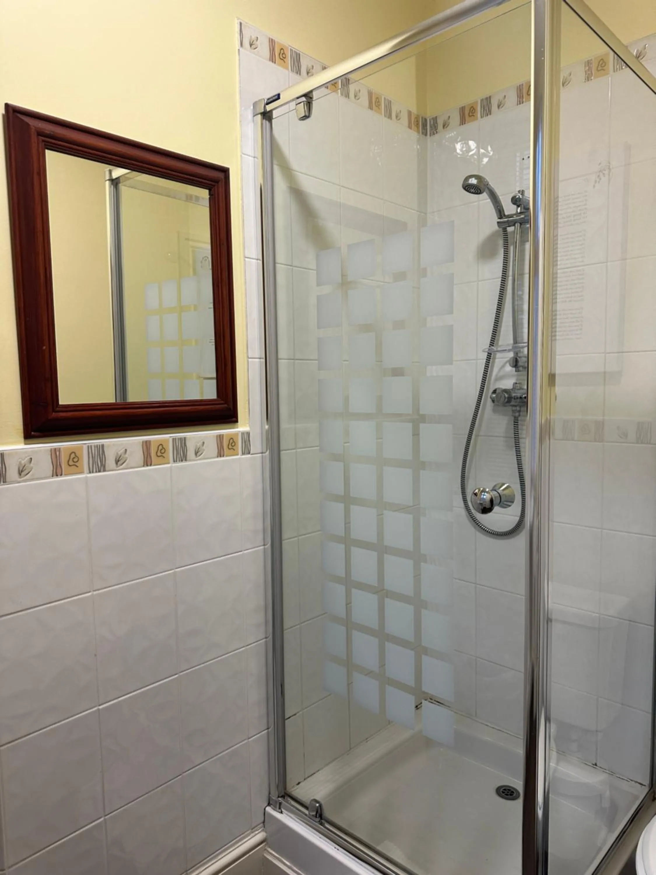 Shower in The Old Poets' Corner