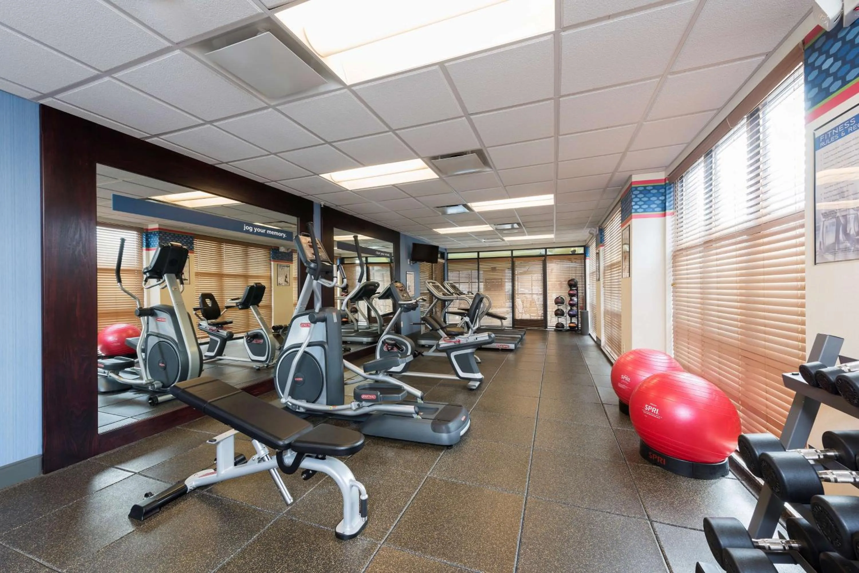 Fitness centre/facilities in Hampton Inn Detroit Roseville
