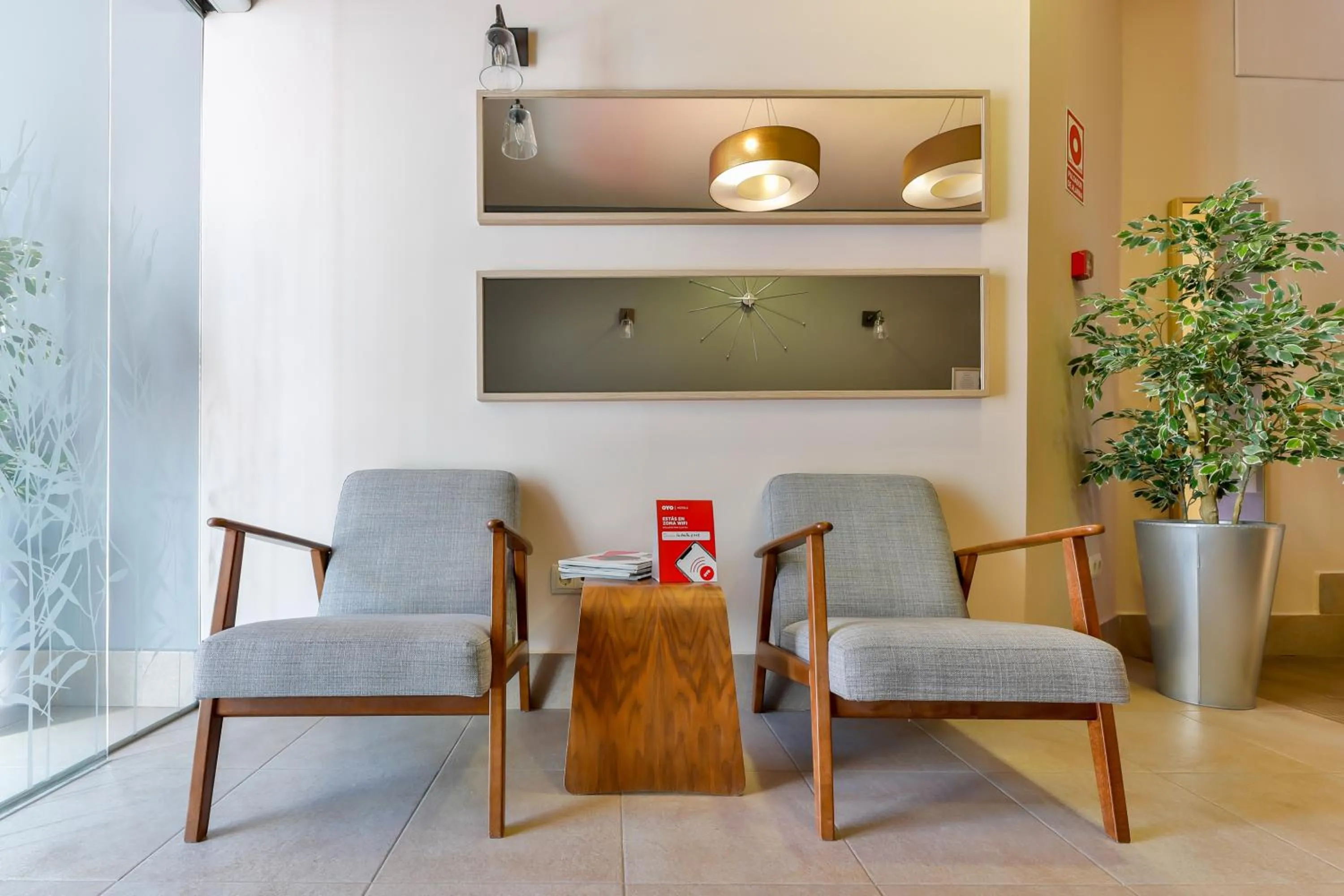 Lobby or reception in Hostal La Chata by Vivere Stays