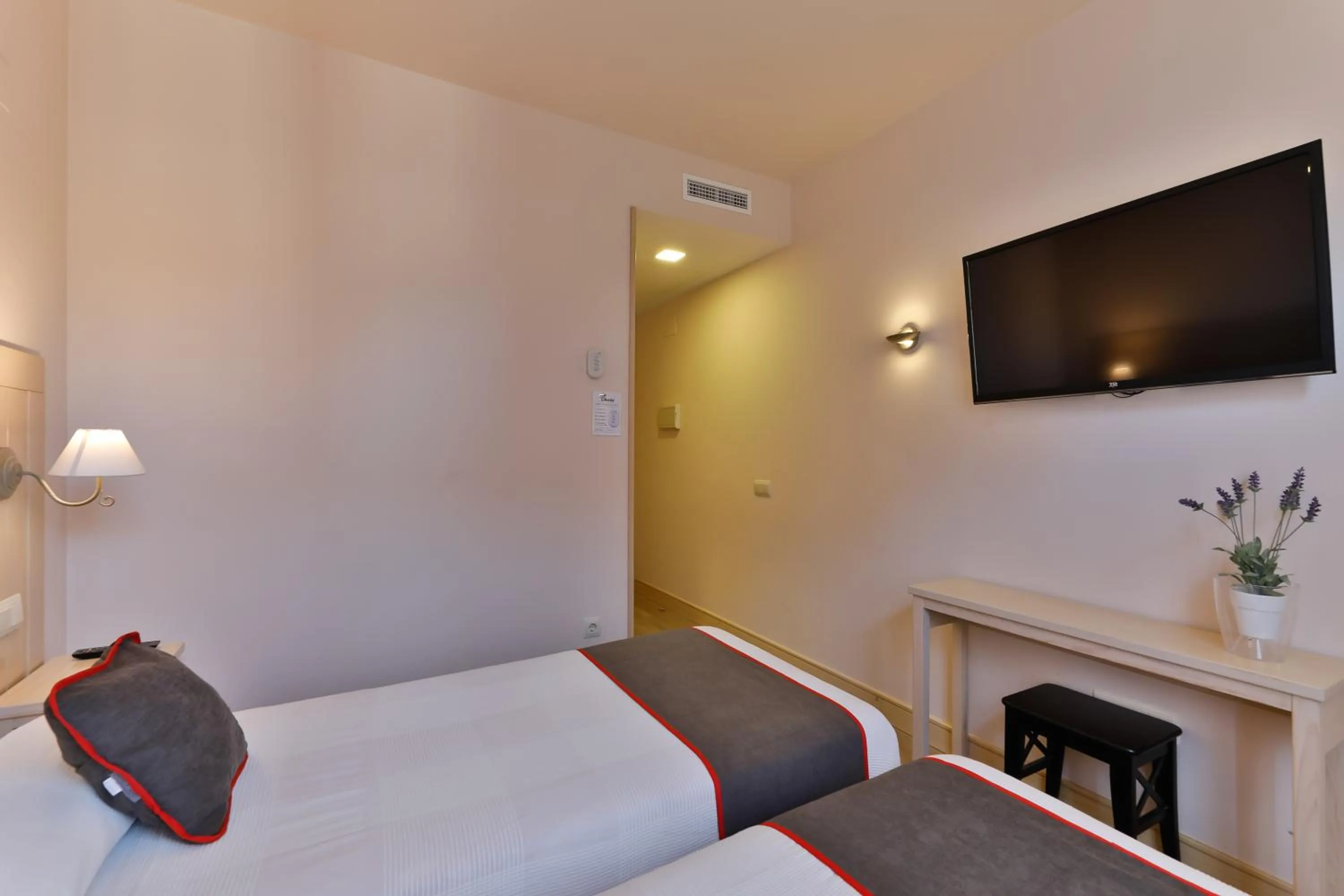 Bedroom, Bed in Hostal La Chata by Vivere Stays