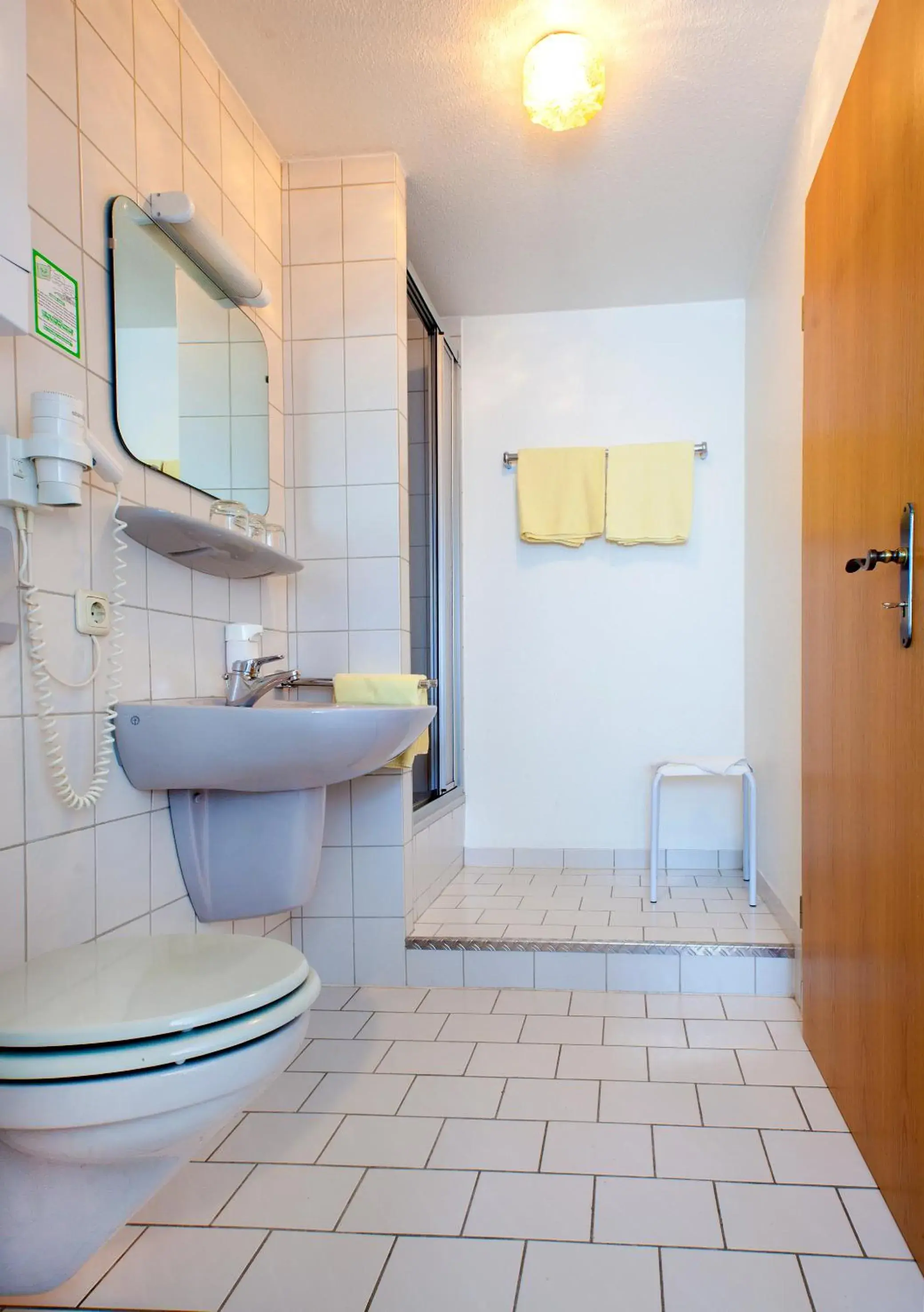 Quadruple Room in Hotel & Restaurant Ernst Quadruple Room in Hotel & Restaurant Ernst