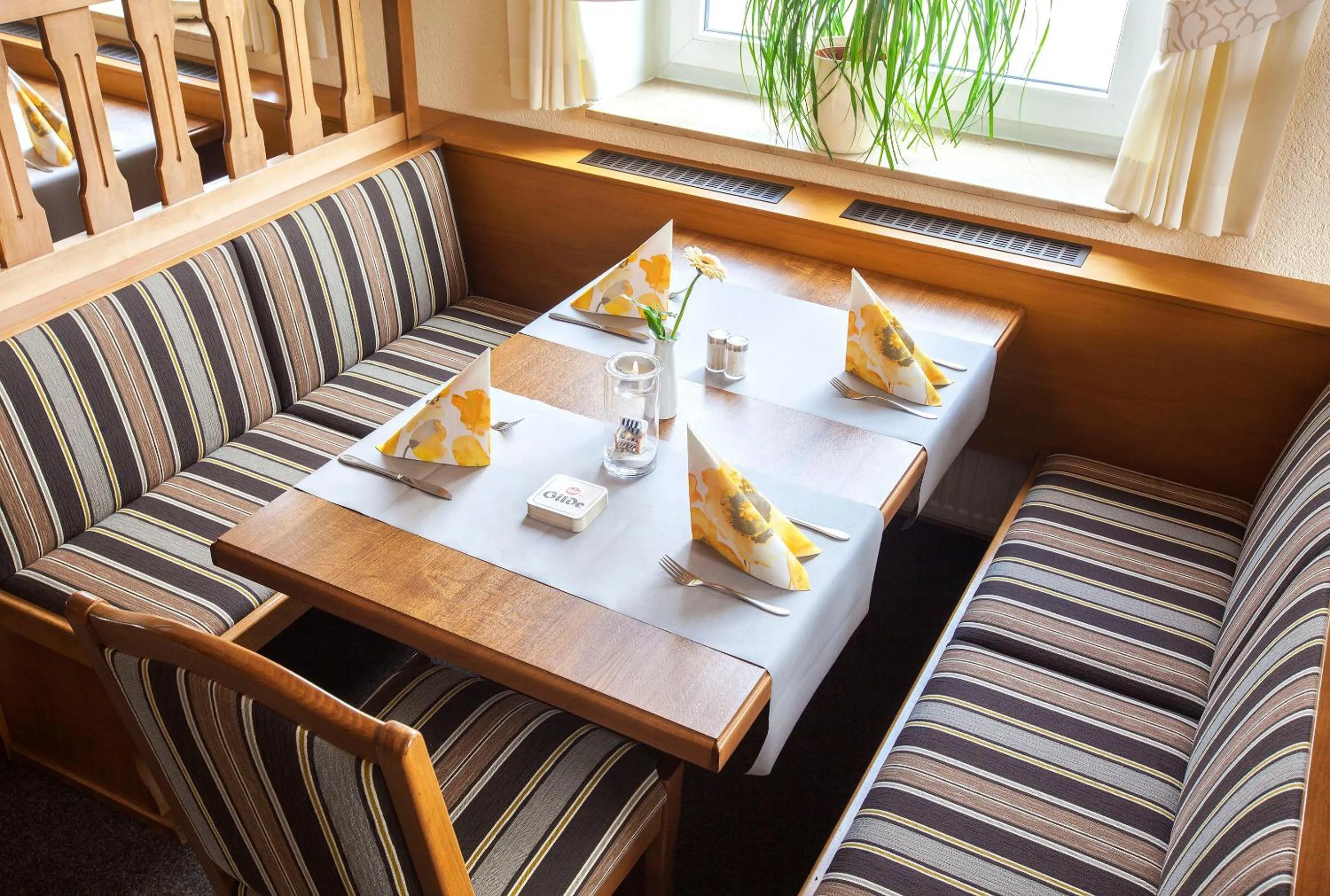 Restaurant/places to eat in Hotel & Restaurant Ernst