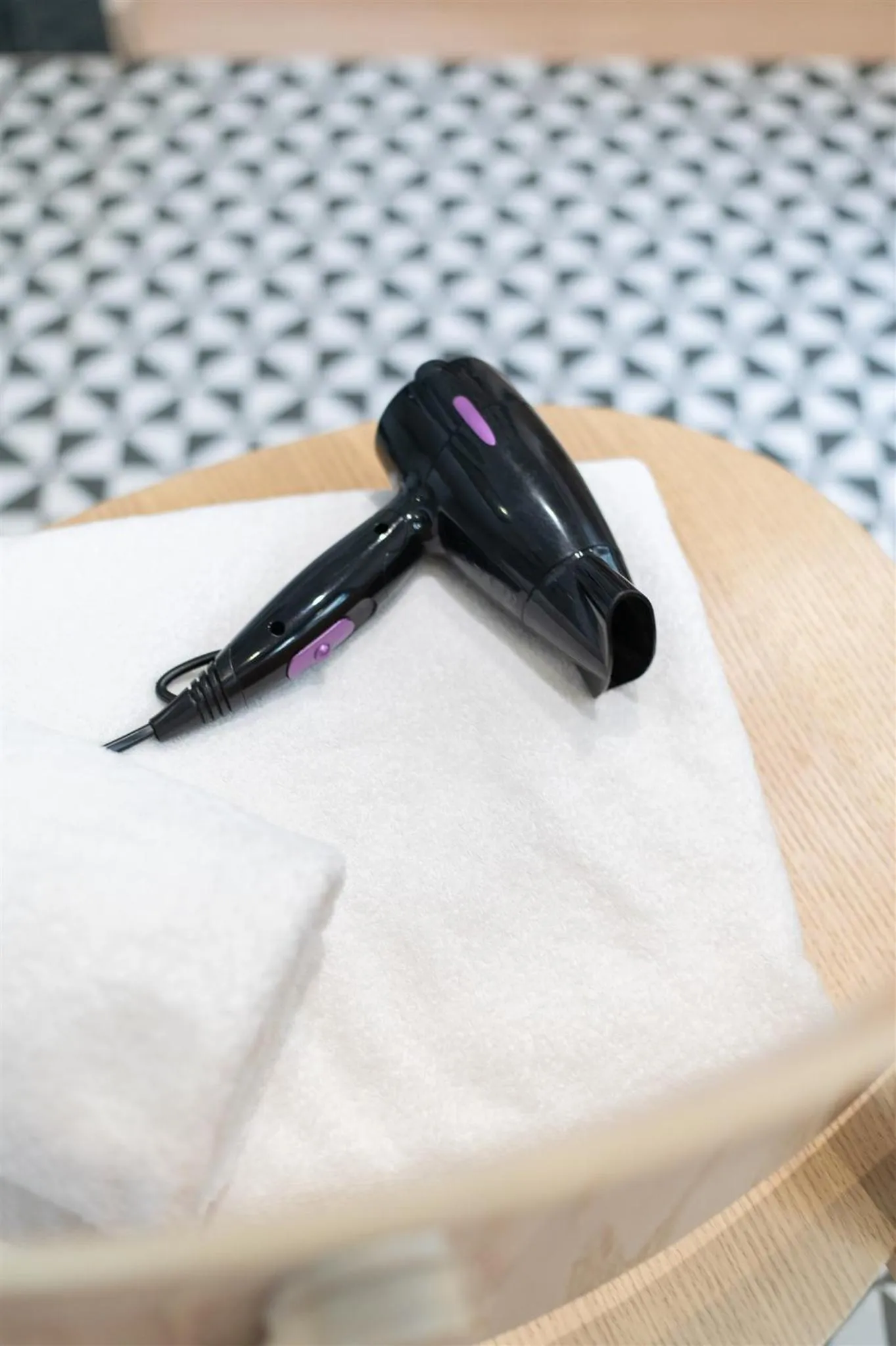 hair dryier in U-Sense For You Hostel Sevilla