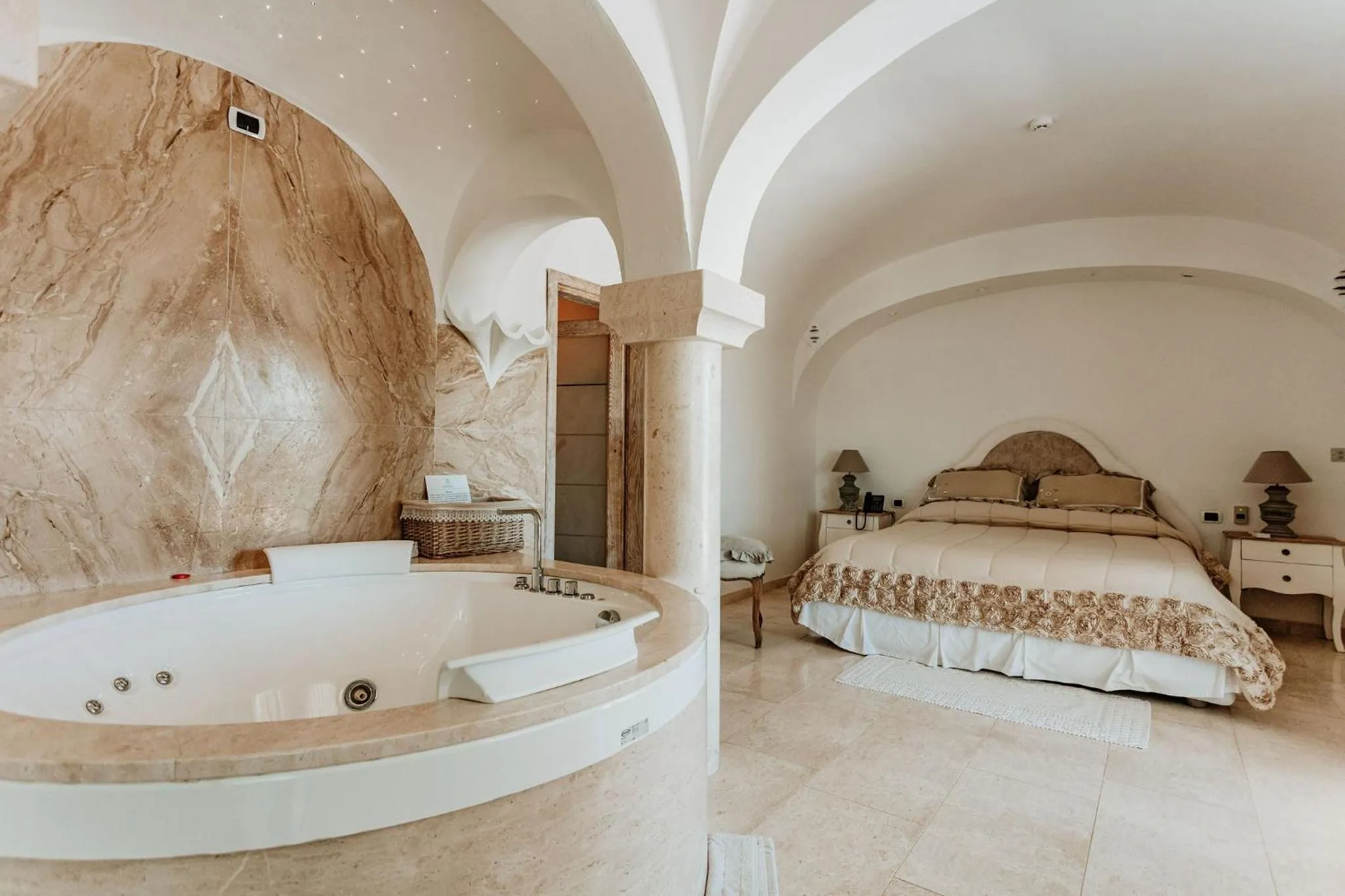 Bed in Hotel Pulicinu