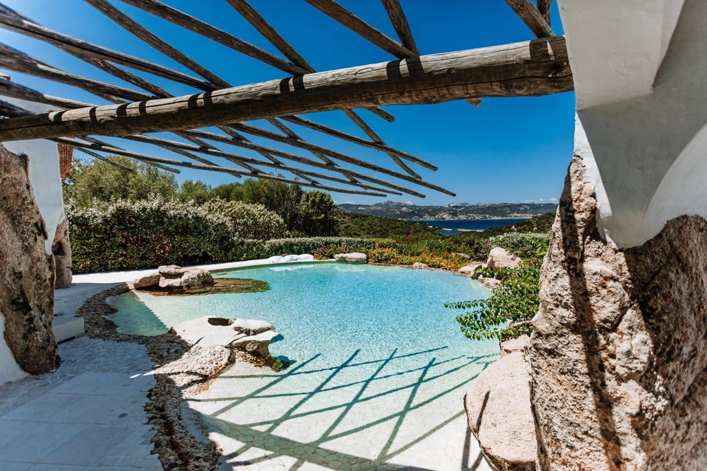 Patio in Hotel Pulicinu