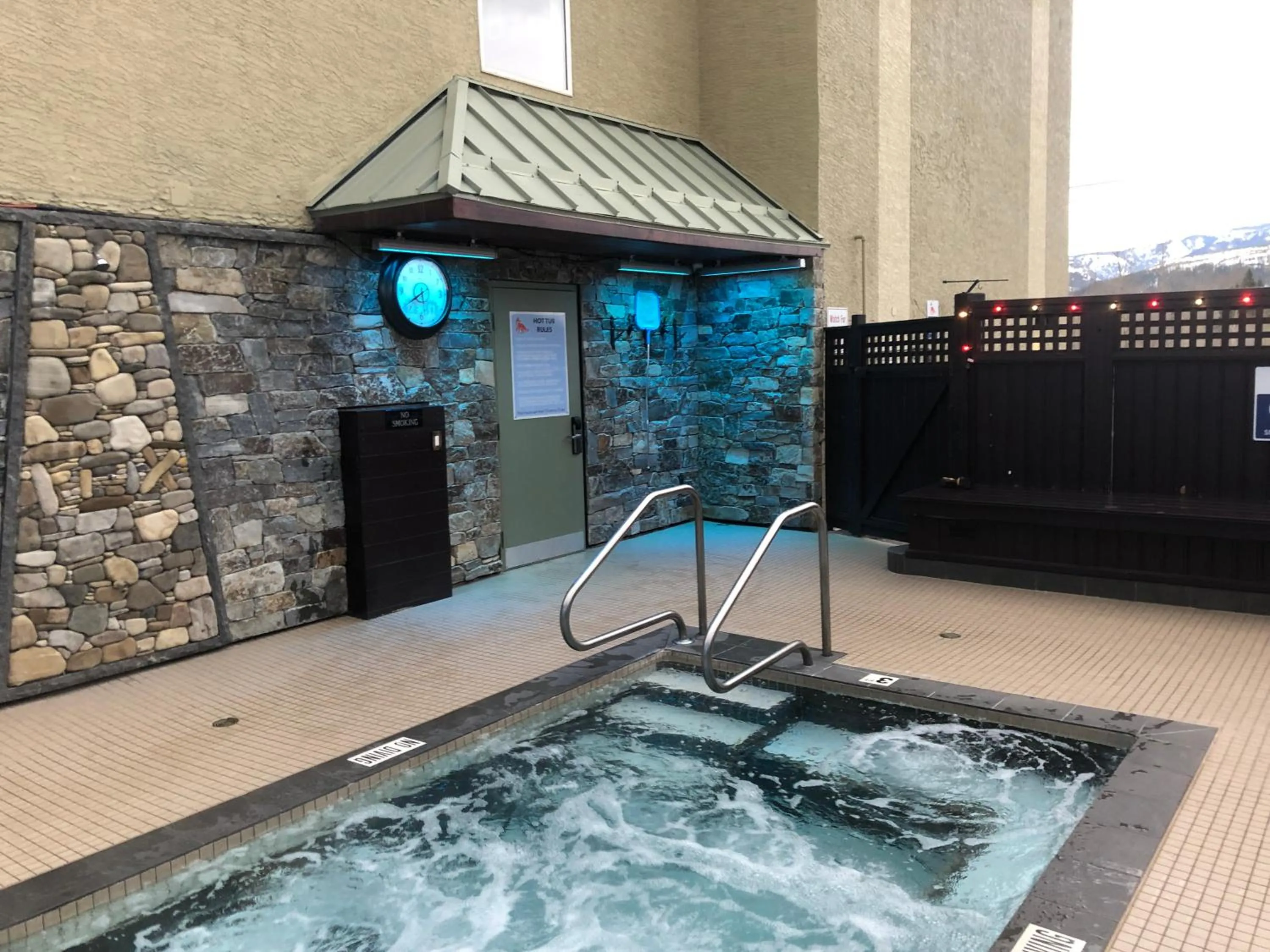 Hot Tub in Fernie Fox Hotel