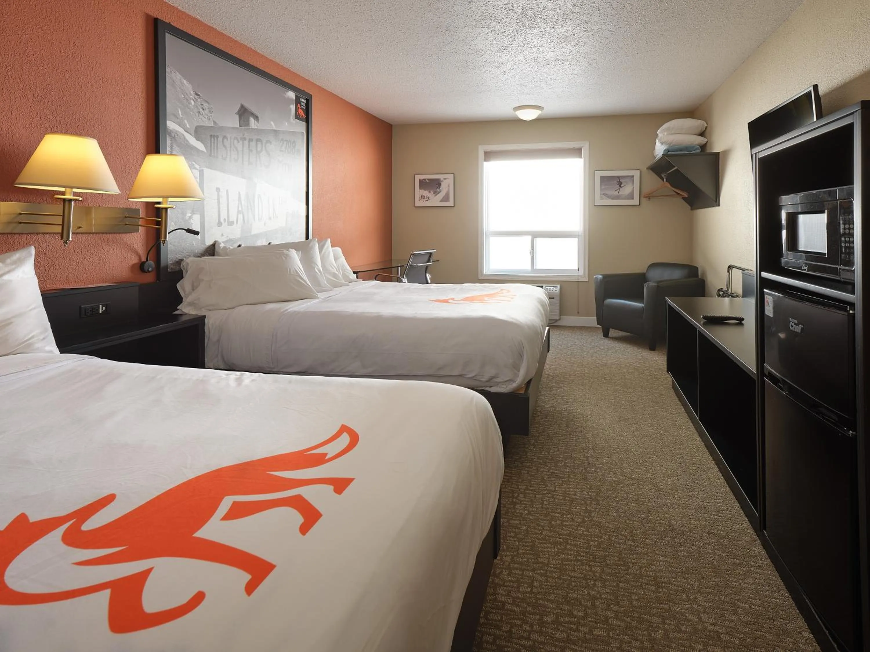 Bedroom, Bed in Fernie Fox Hotel