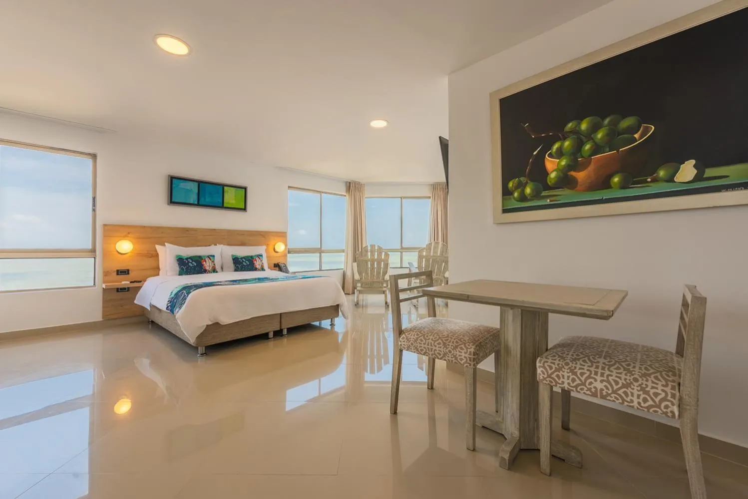 Photo of the whole room, Bed in Hotel Regatta Cartagena