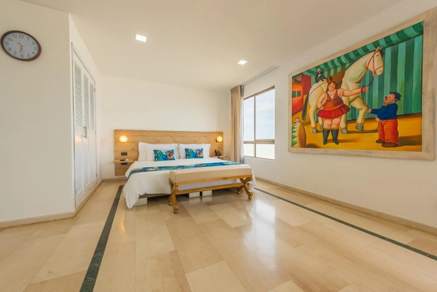 Photo of the whole room, Bed in Hotel Regatta Cartagena