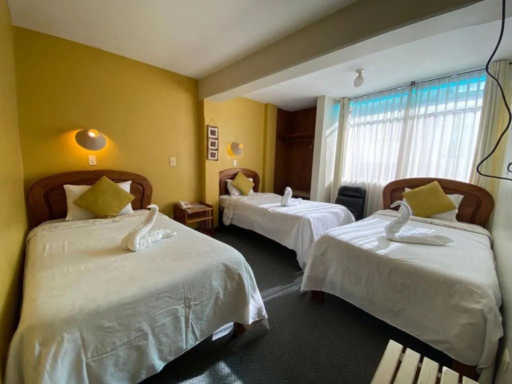 Photo of the whole room, Bed in Hostal Oscar Inn