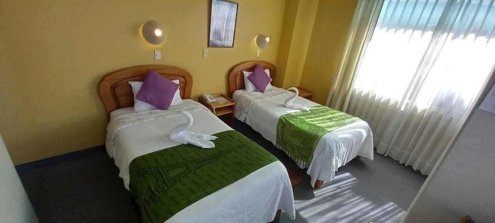 Photo of the whole room, Bed in Hostal Oscar Inn