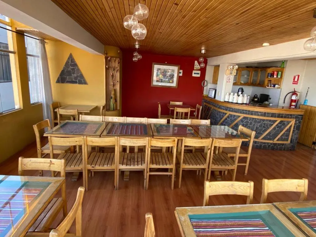 Restaurant/places to eat in Hostal Oscar Inn