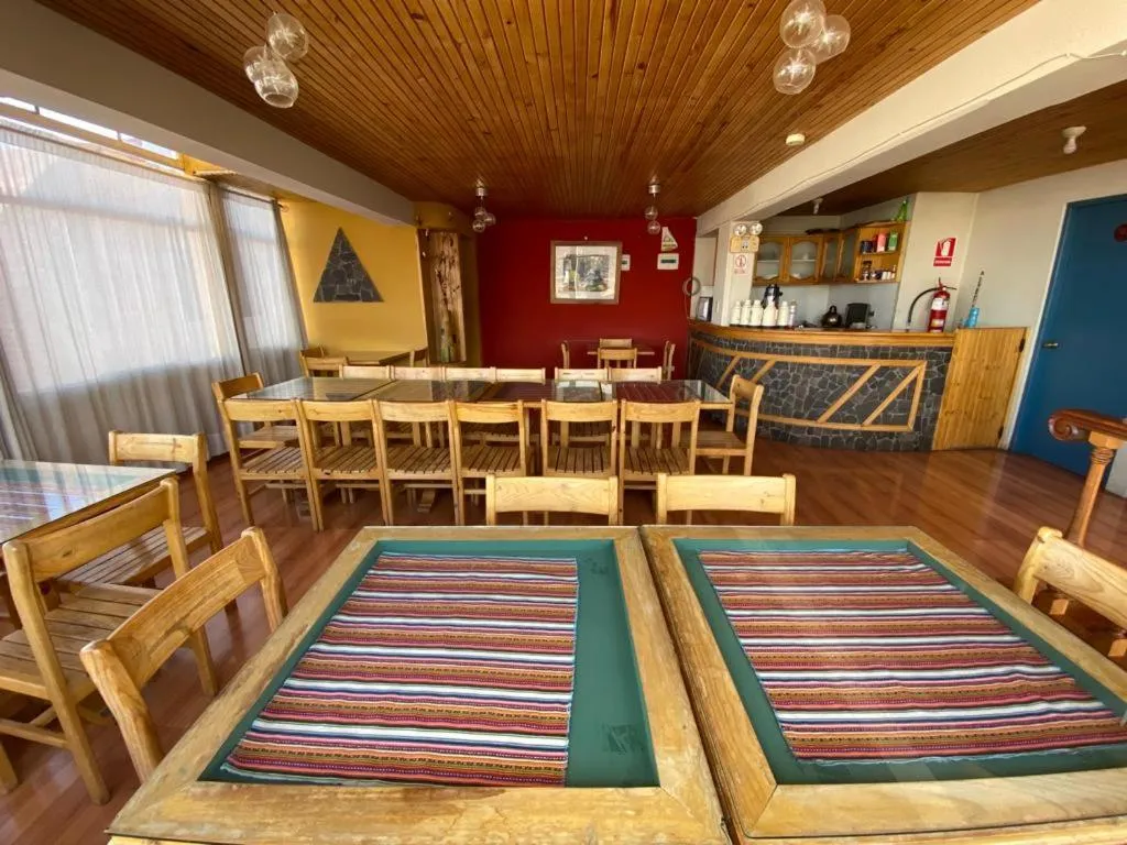 Restaurant/places to eat in Hostal Oscar Inn