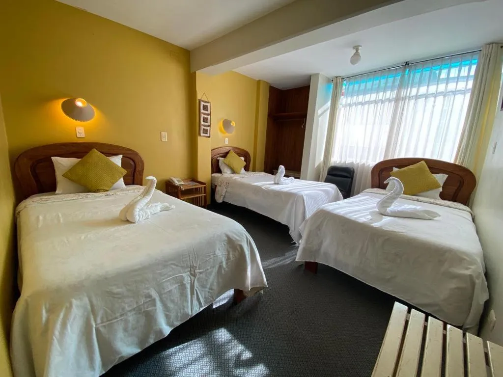 Photo of the whole room, Bed in Hostal Oscar Inn