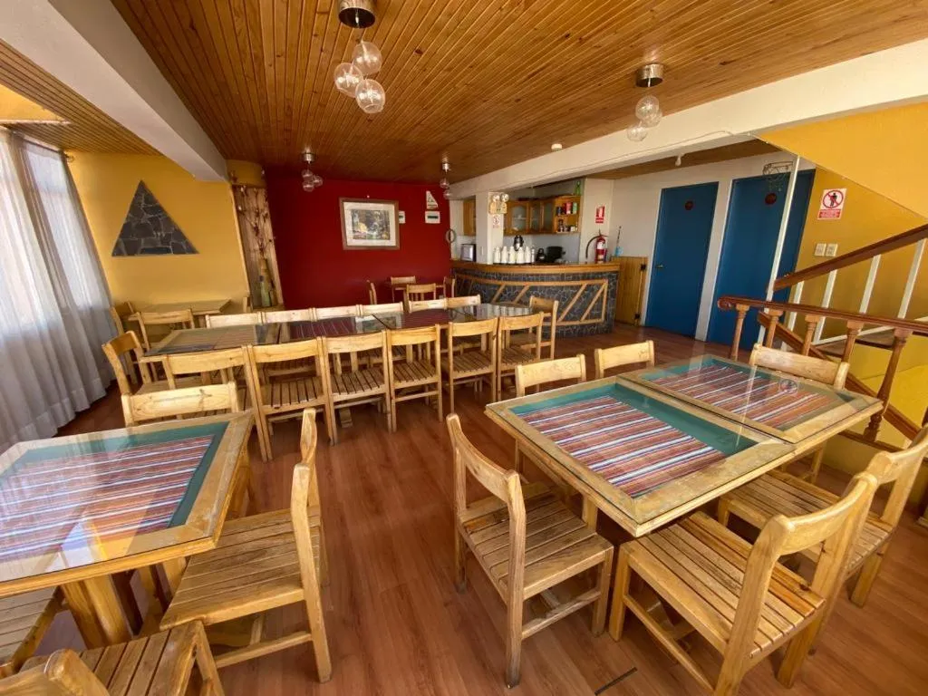 Restaurant/places to eat in Hostal Oscar Inn