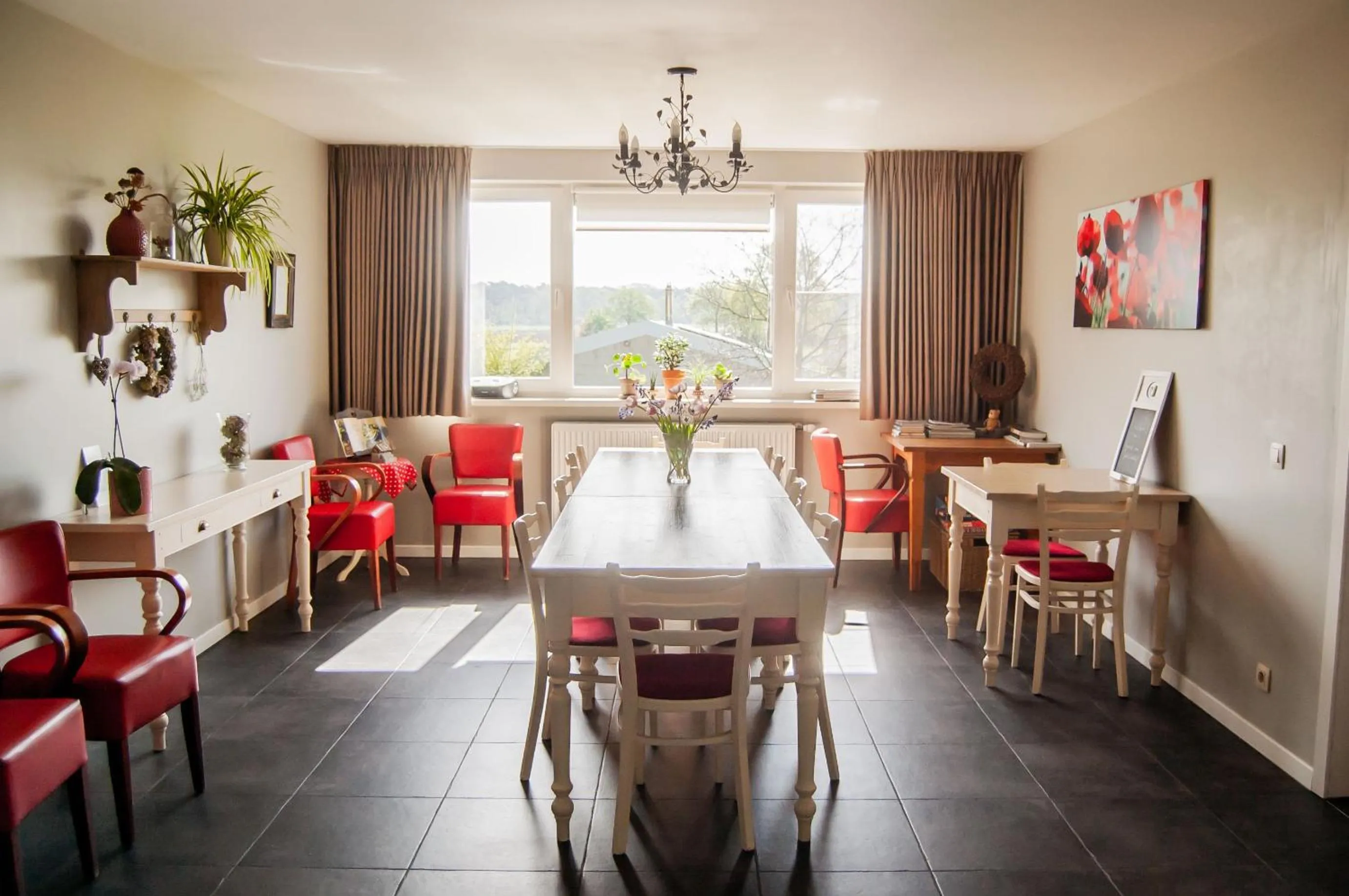 Restaurant/places to eat in LOGIES Tuin der Zinnen