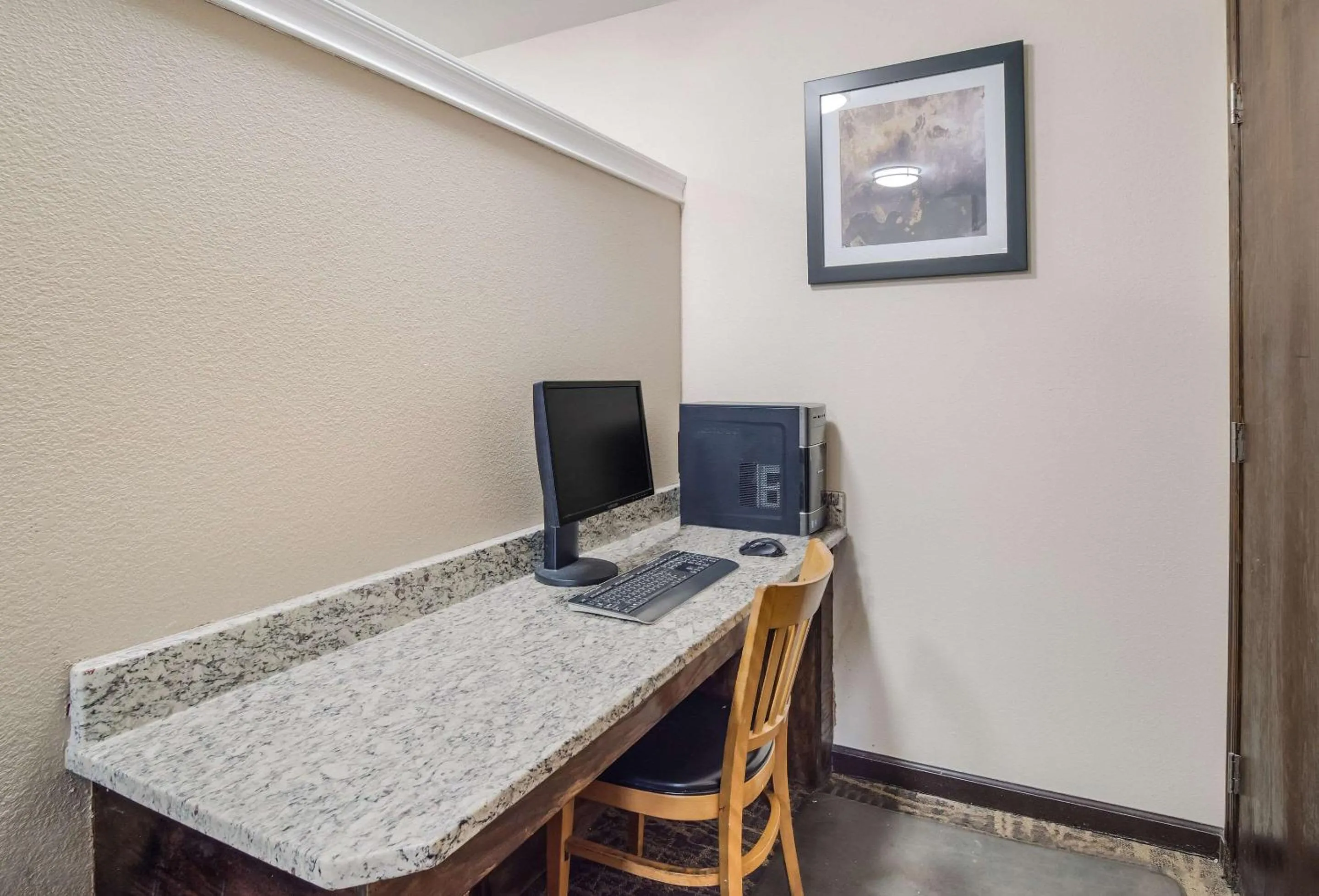 Business facilities in Quality Inn & Suites Augusta Fort Gordon Area