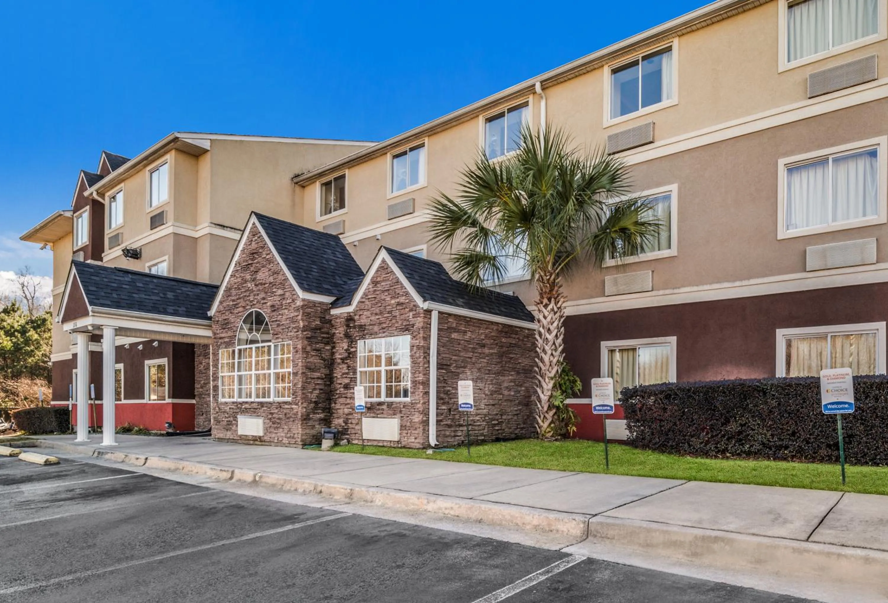 Property building in Quality Inn & Suites Augusta Fort Gordon Area