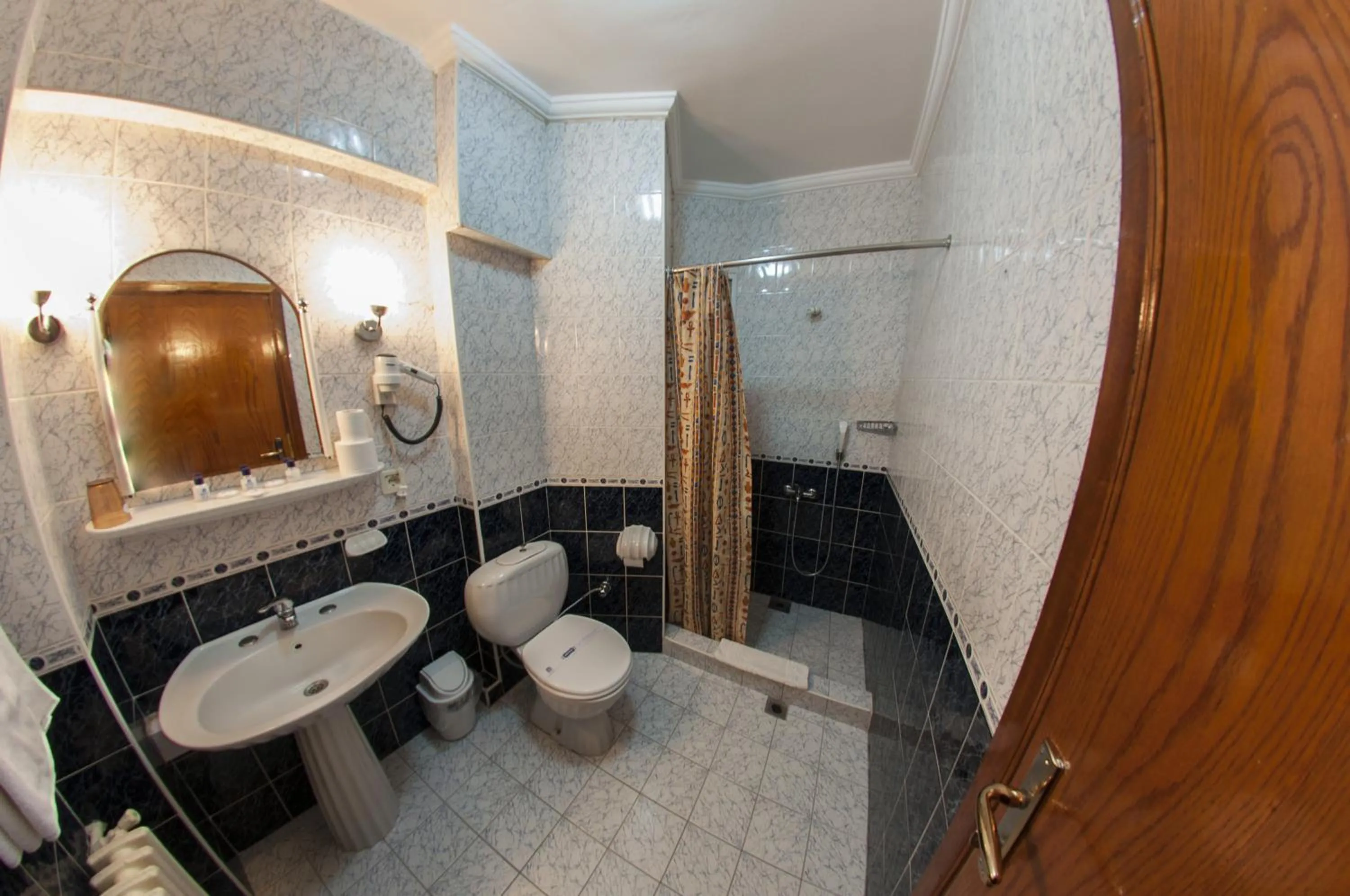 Shower in Hali Hotel