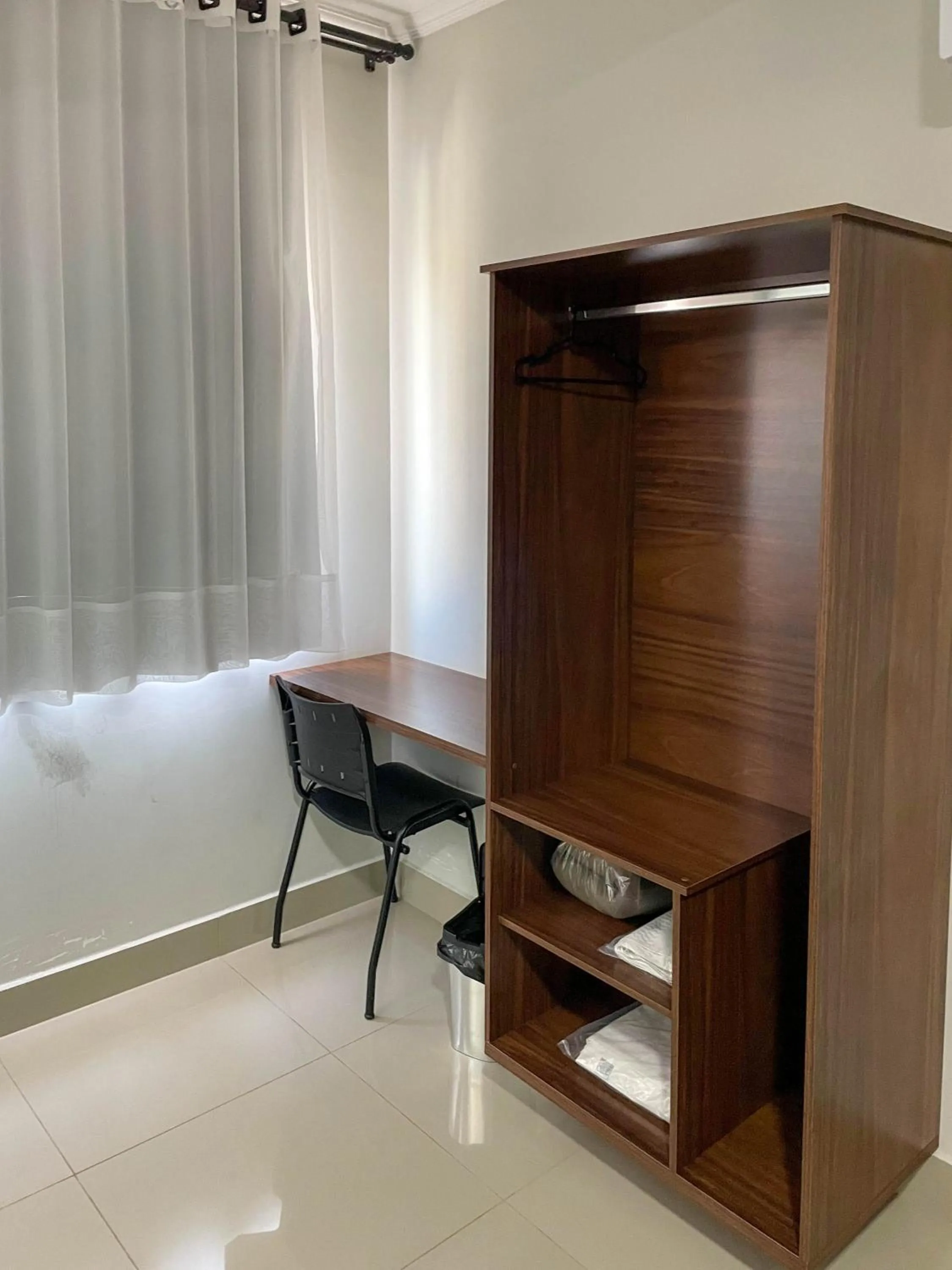 wardrobe in Hotel Minas